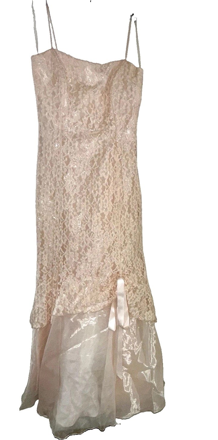 Vintage 1990s Mermaid Dress Ladies Size S Made In USA Lace & chiffon Lined Zip