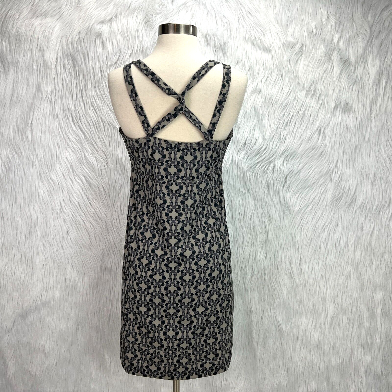 Merrell Womens M Gray Print Opti Wick UPF Strappy Dress Shelf Bra Beach Active