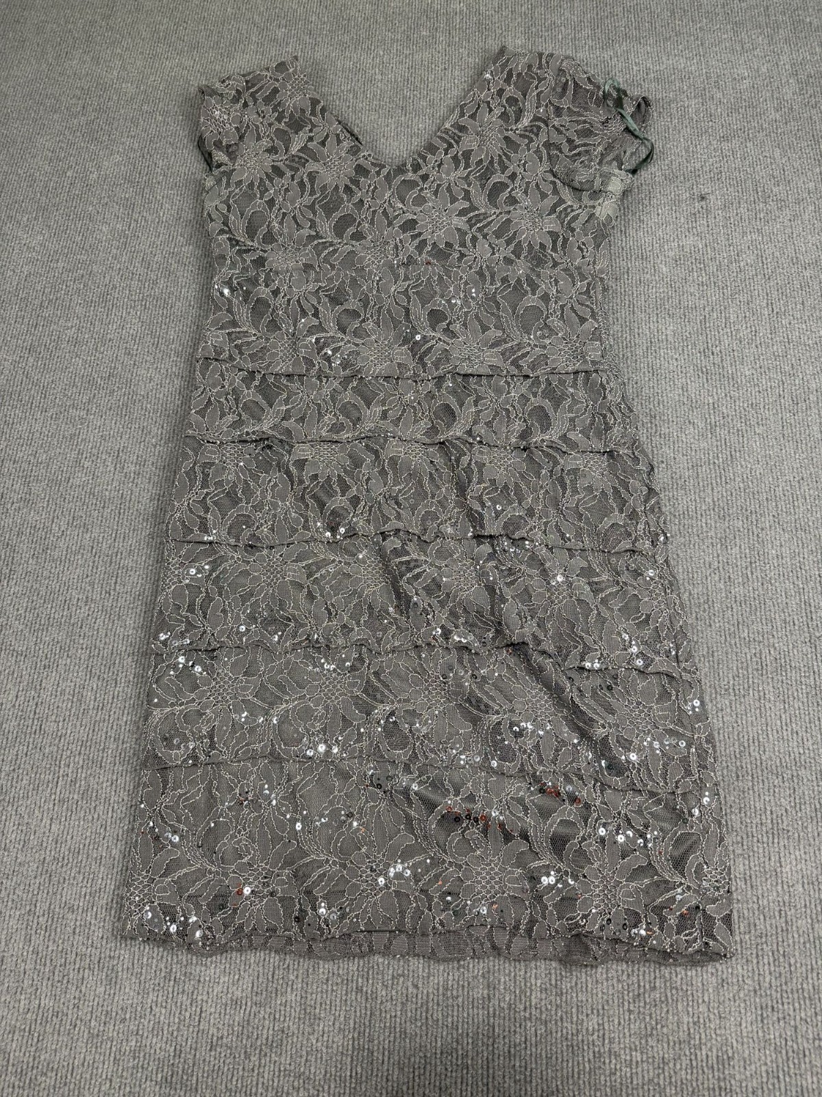 Scarlett Gray Lace Sequin Tiered V-Neck Cocktail Dress Size 16