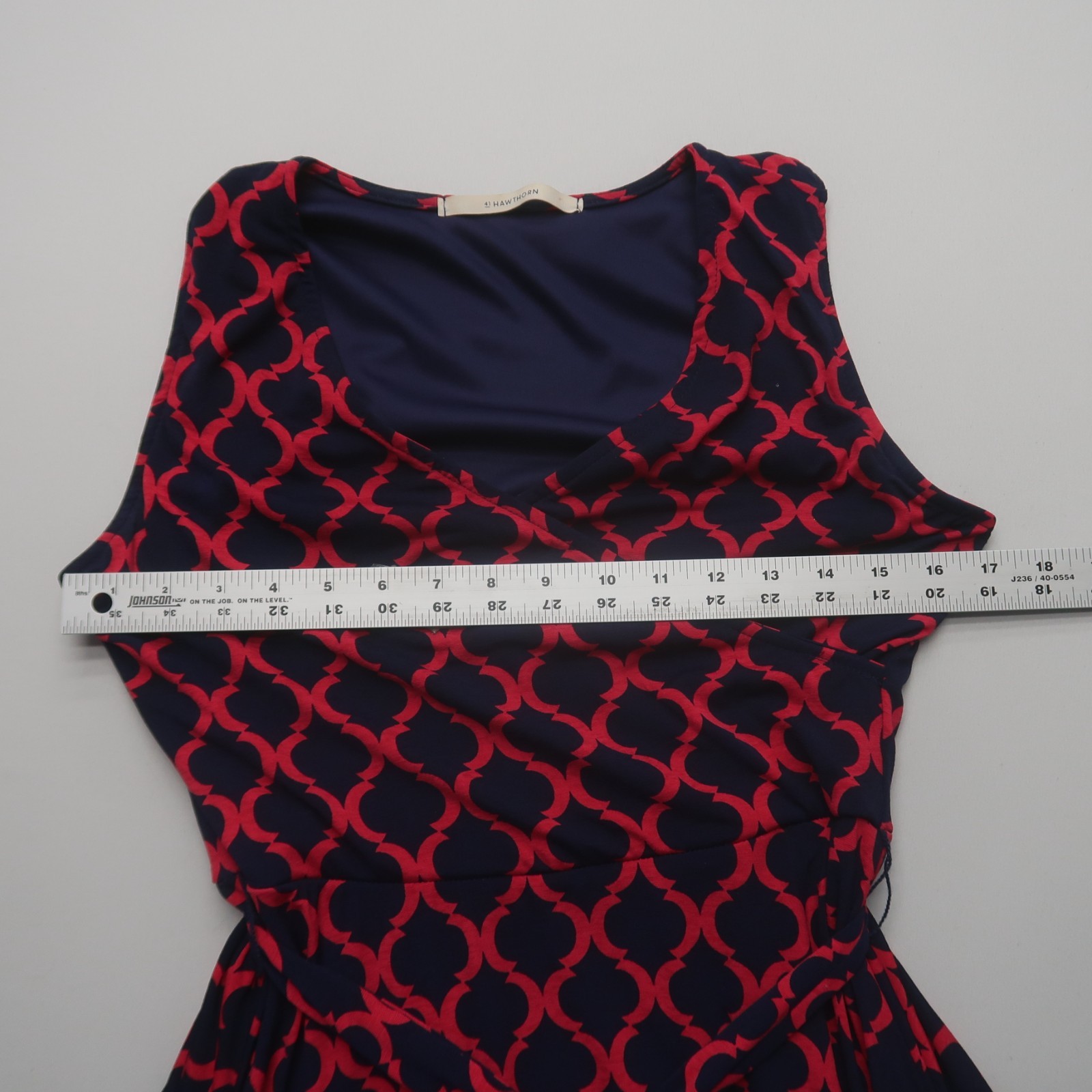 41 Hawthorne Faux Wrap Dress Size Medium Stretchy Knit Non Wrinkle Travel Mod