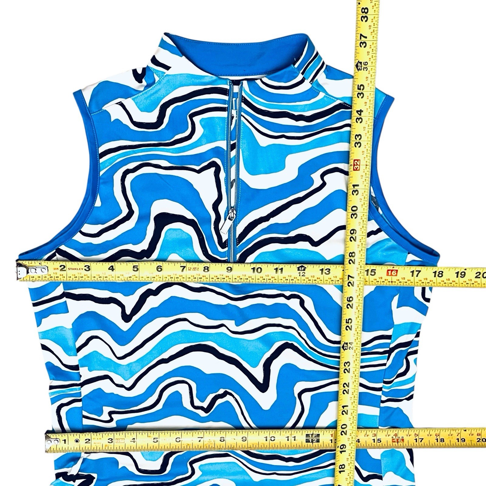 Tail Activewear Dress UPF50+ Blue White Flowing/Wavy Print Pullover Zip/Pocket S