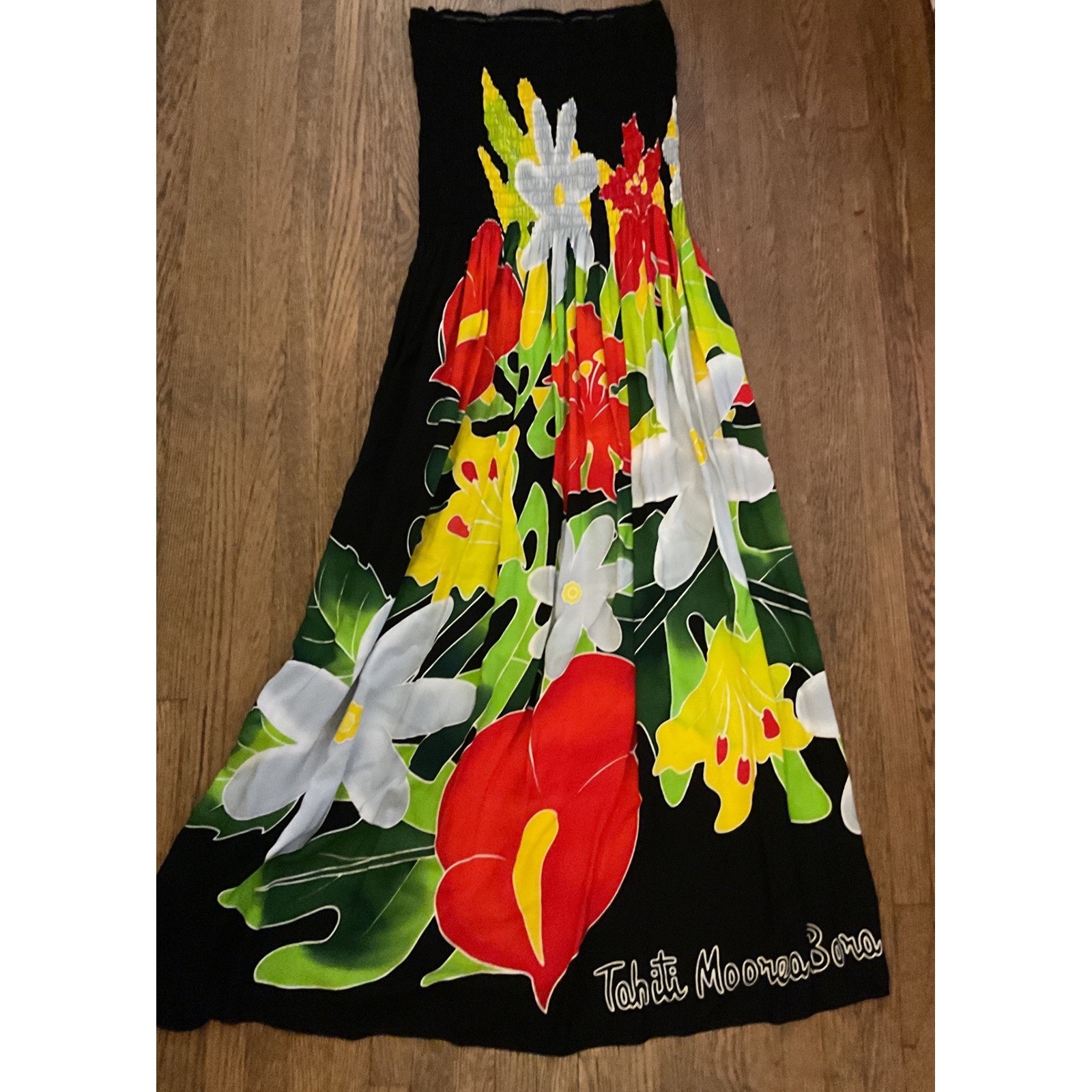 Tahiti Moorea Bora Bora Tropical Floral Smocked Maxi Dress Black Strapless