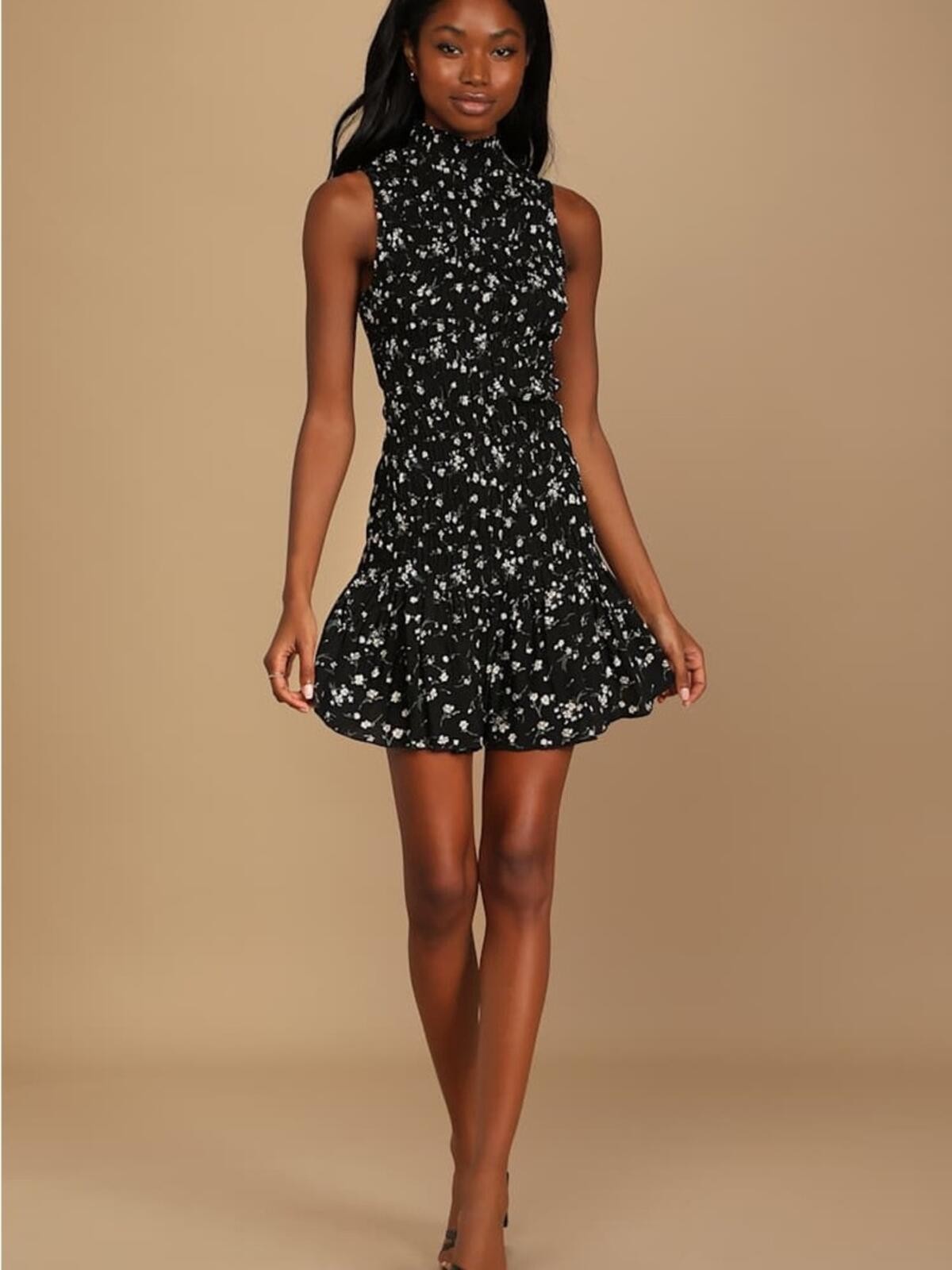 Lulus Bouquets For You Black Floral Print Smocked Mini Dress Size Medium