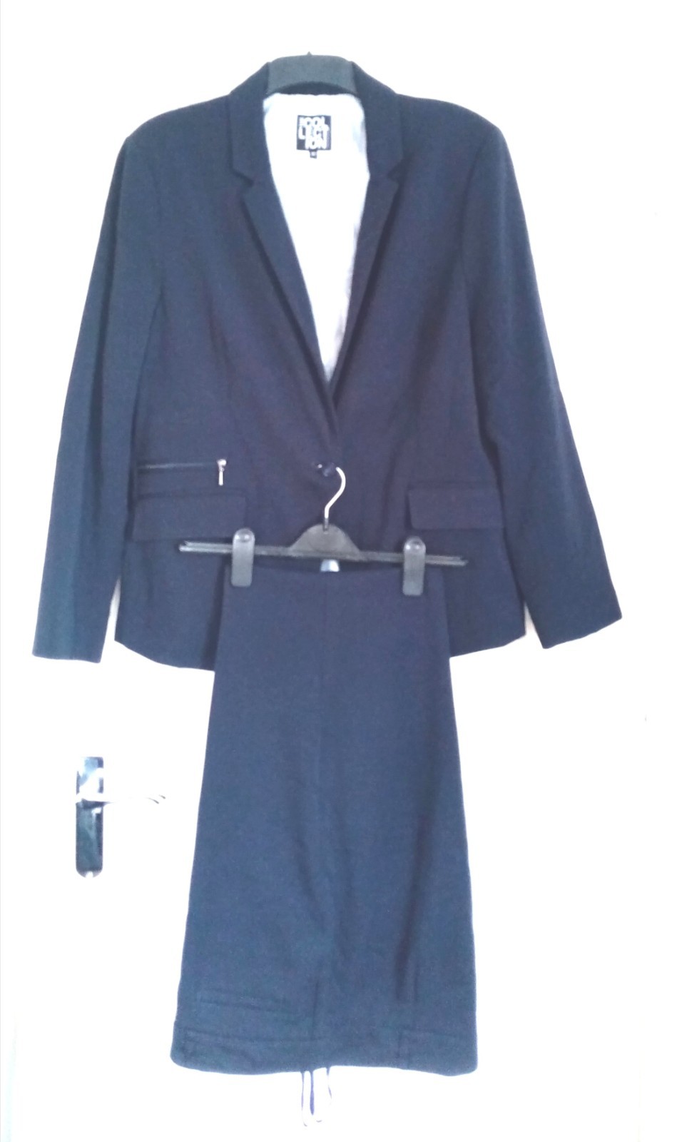 WOMEN’S DEBENHAMS NAVY 2 PIECE OCCASION OFFICE TROUSERS SUIT JACKET. SIZE 18