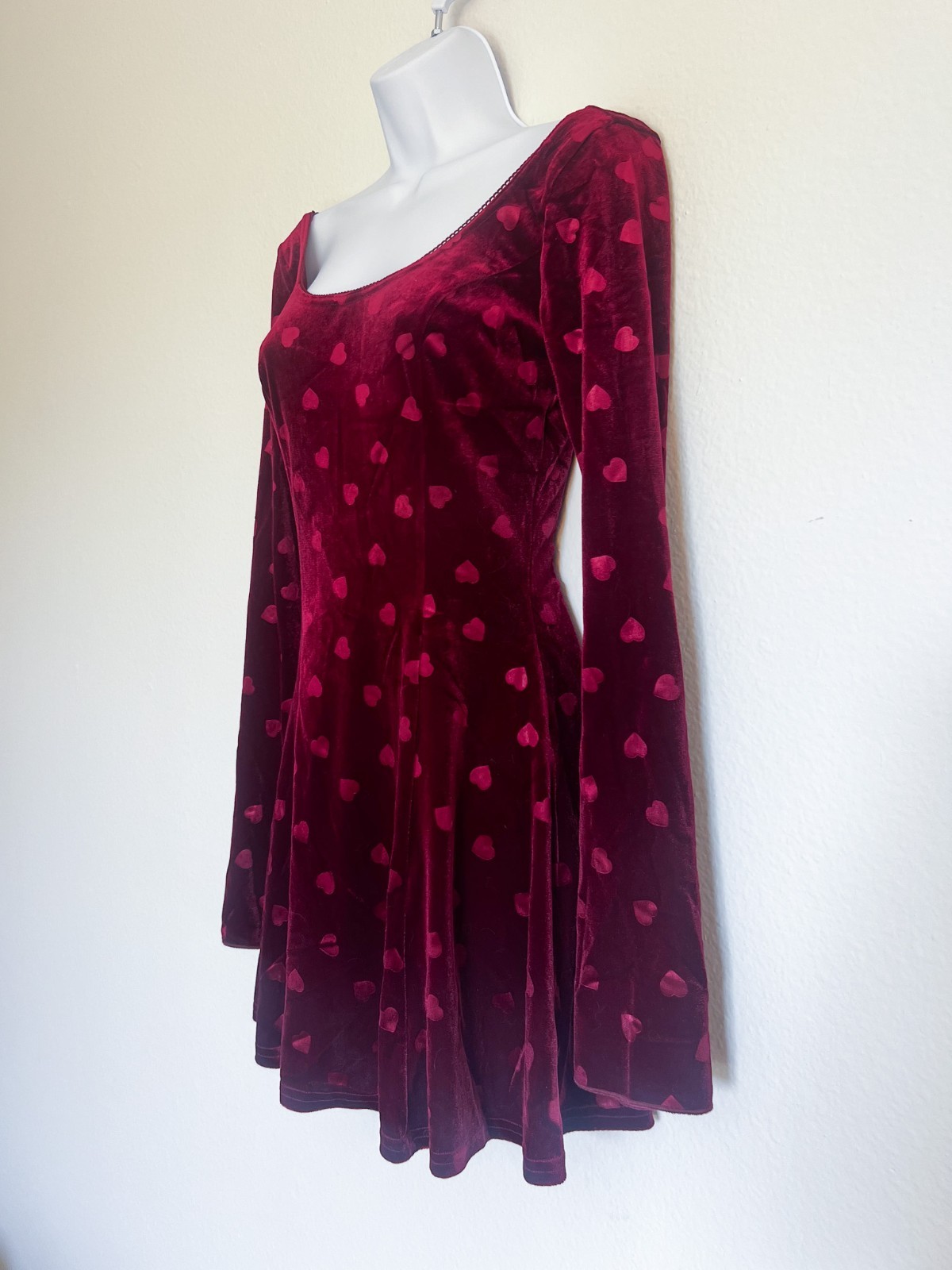 NWT Dolls Kill Sugar Thrillz Valentine Wish Mini Dress Red Heart Velvet Small
