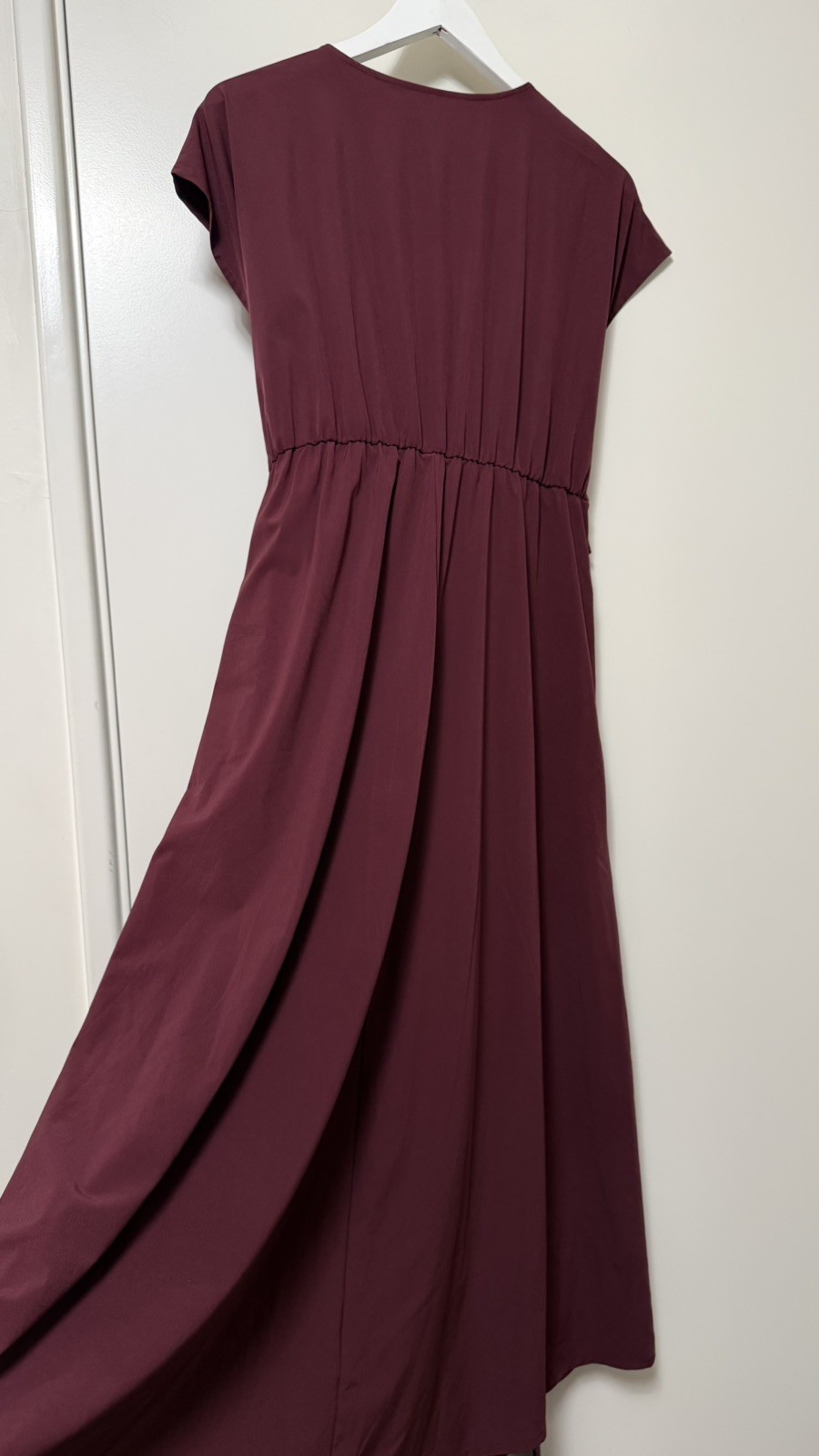 Halara dress Maroon/Wine/Burgundy Long With Pockets And Tie around Waist Medium