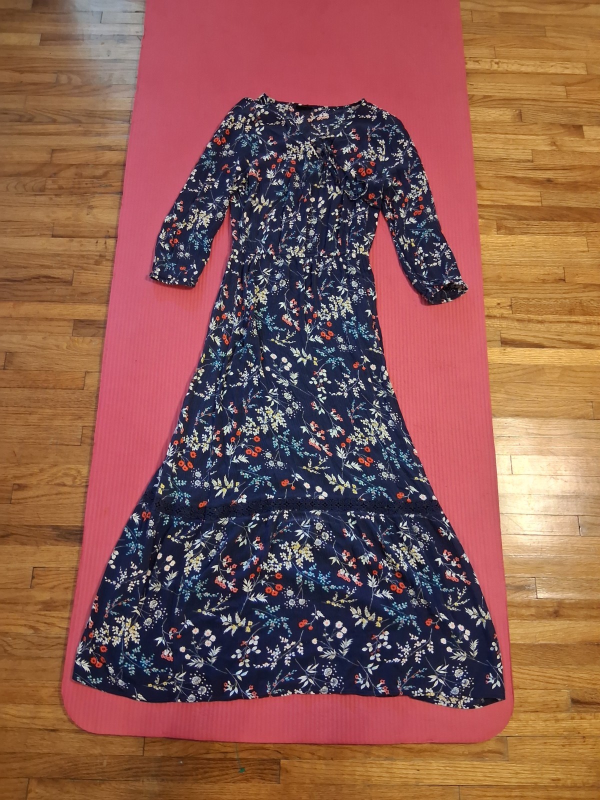 a.n.a Women’s L Blue Multicolor Floral V-Neck 3/4 Sleeve Lace Maxi Dress