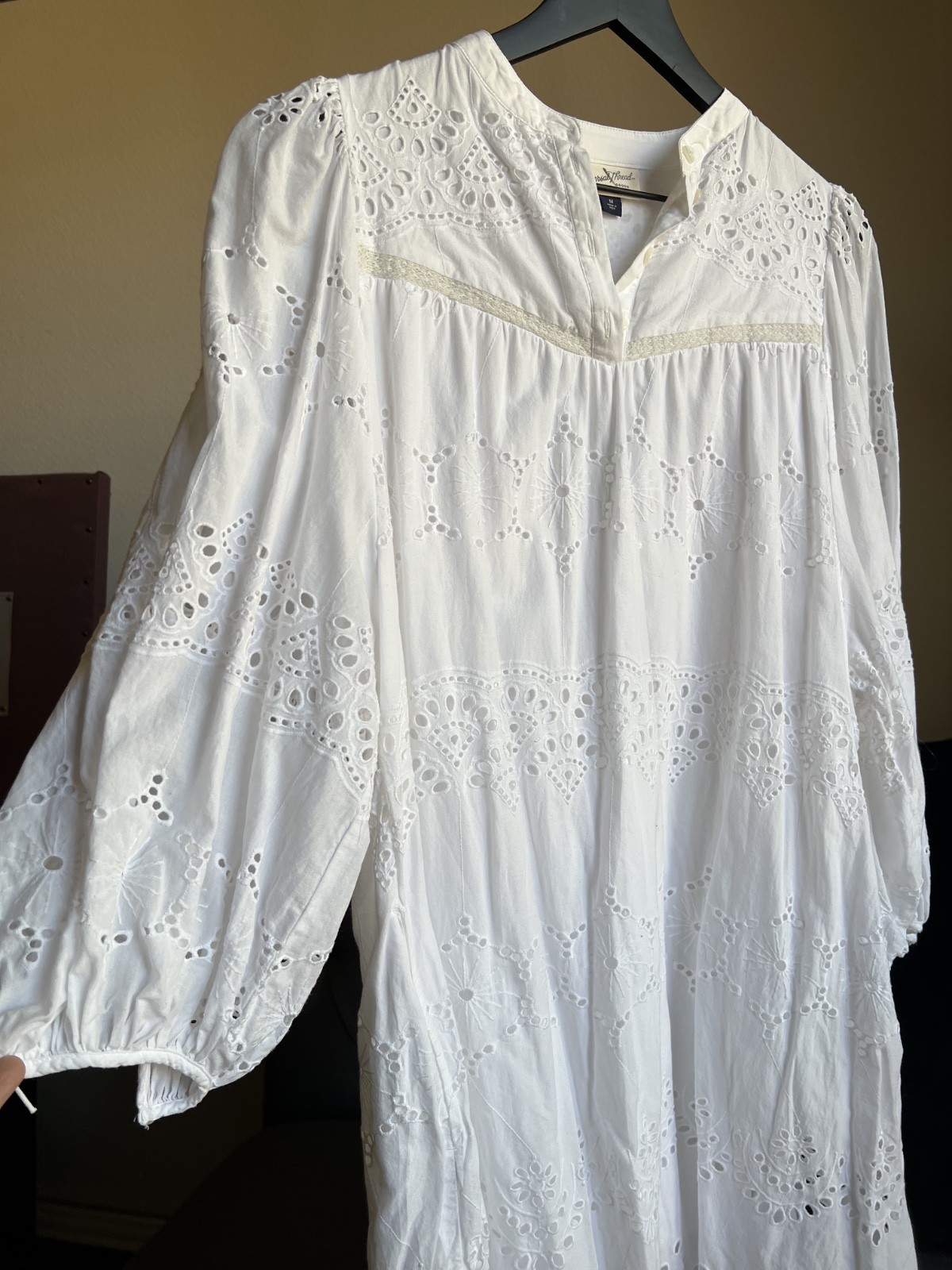 Universal Thread White Embroided Buffy Sleeve Midi Dress Size M