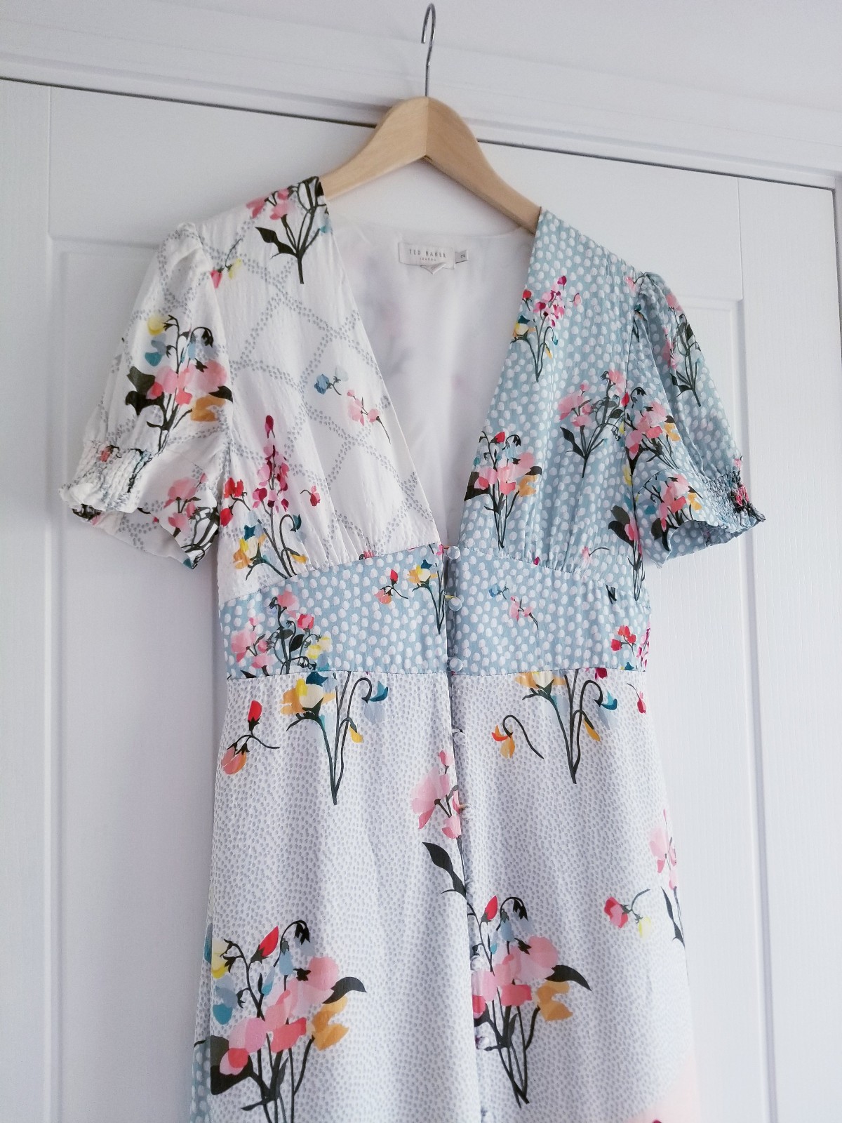 Ted Baker Patchwork Sample Dress Silk Viscose Deep V Neck Size UK 10 Floral