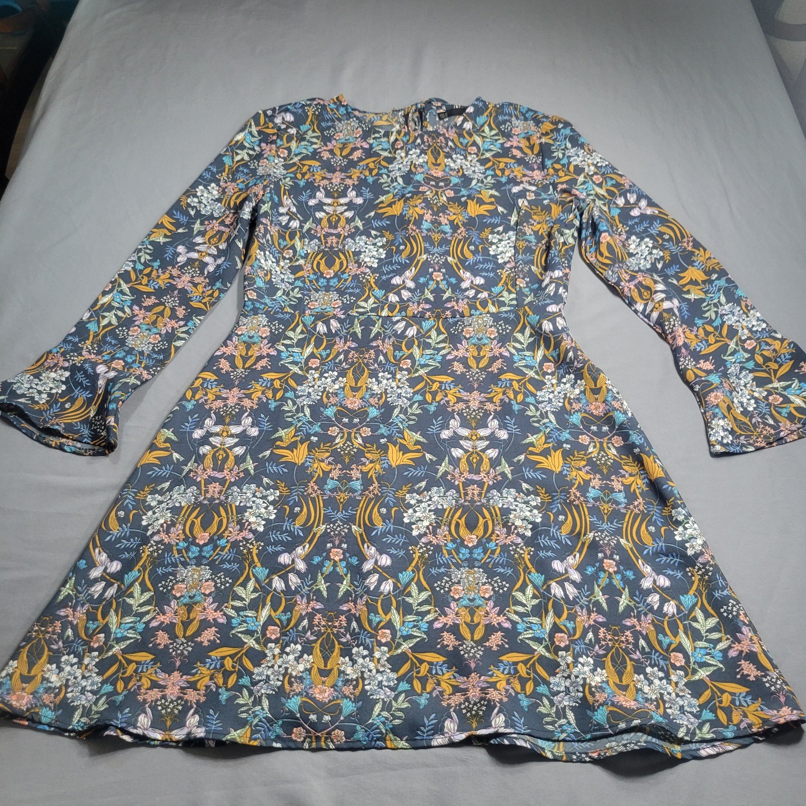 Sfera Dress Size M Floral And Hummingbird Print Boho Bell Sleeve Mini Dress…