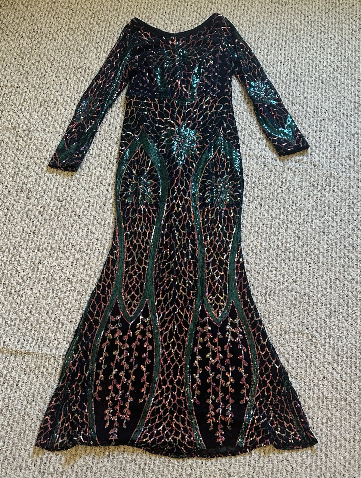 Women’s Black Velvet Sequin Floral Long Sleeve Scoop Neck Long Gown Size S