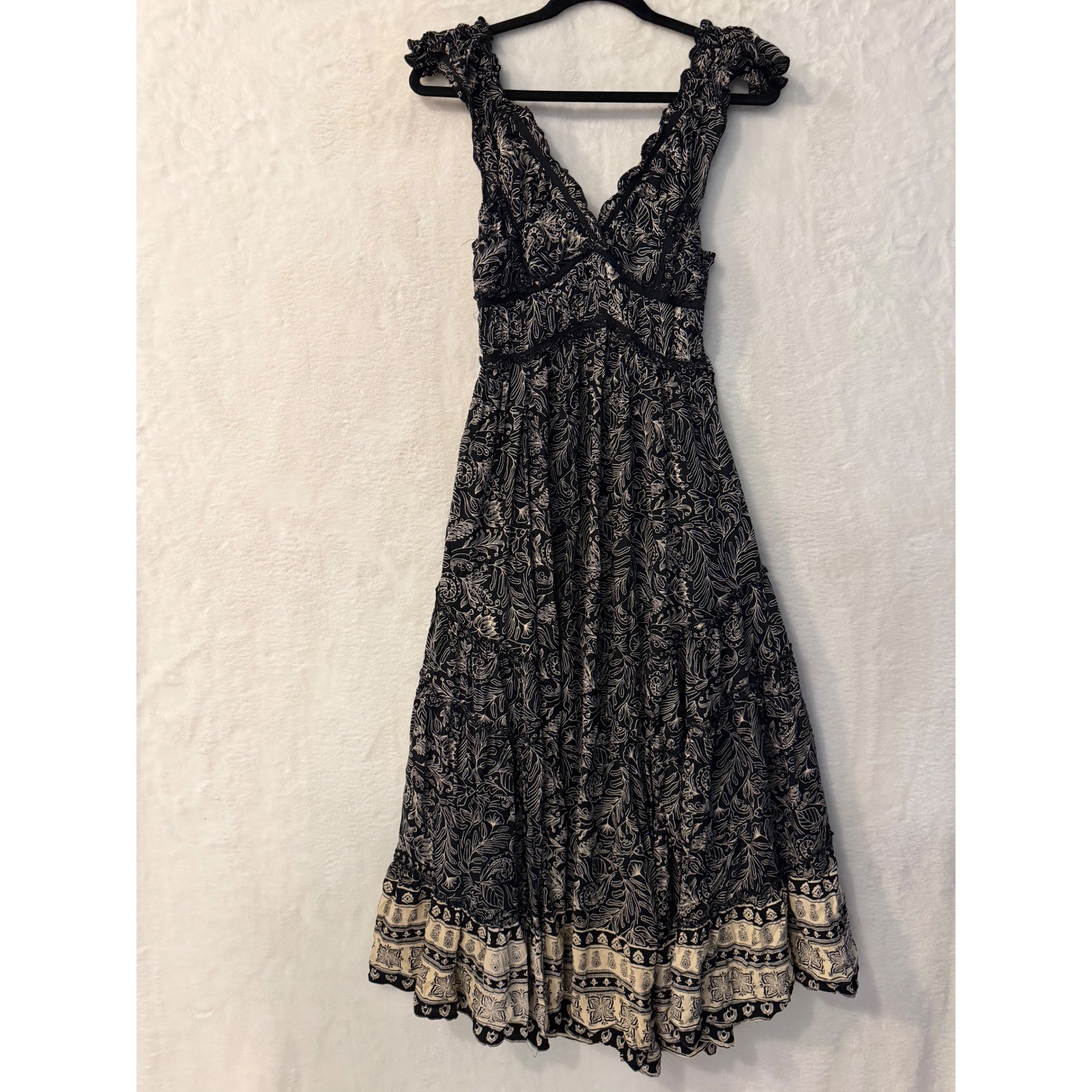 Angie Black Cream Paisley Floral Boho Tiered Maxi Dress Lace Trim Smocked Medium