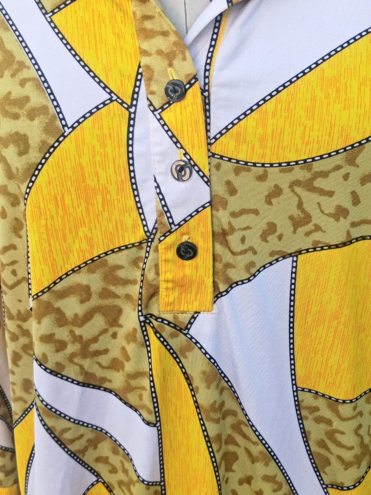 70s “Style” Design 3/4 Sleeve Collared Stretch Dress Funky Groovy Free Necklace