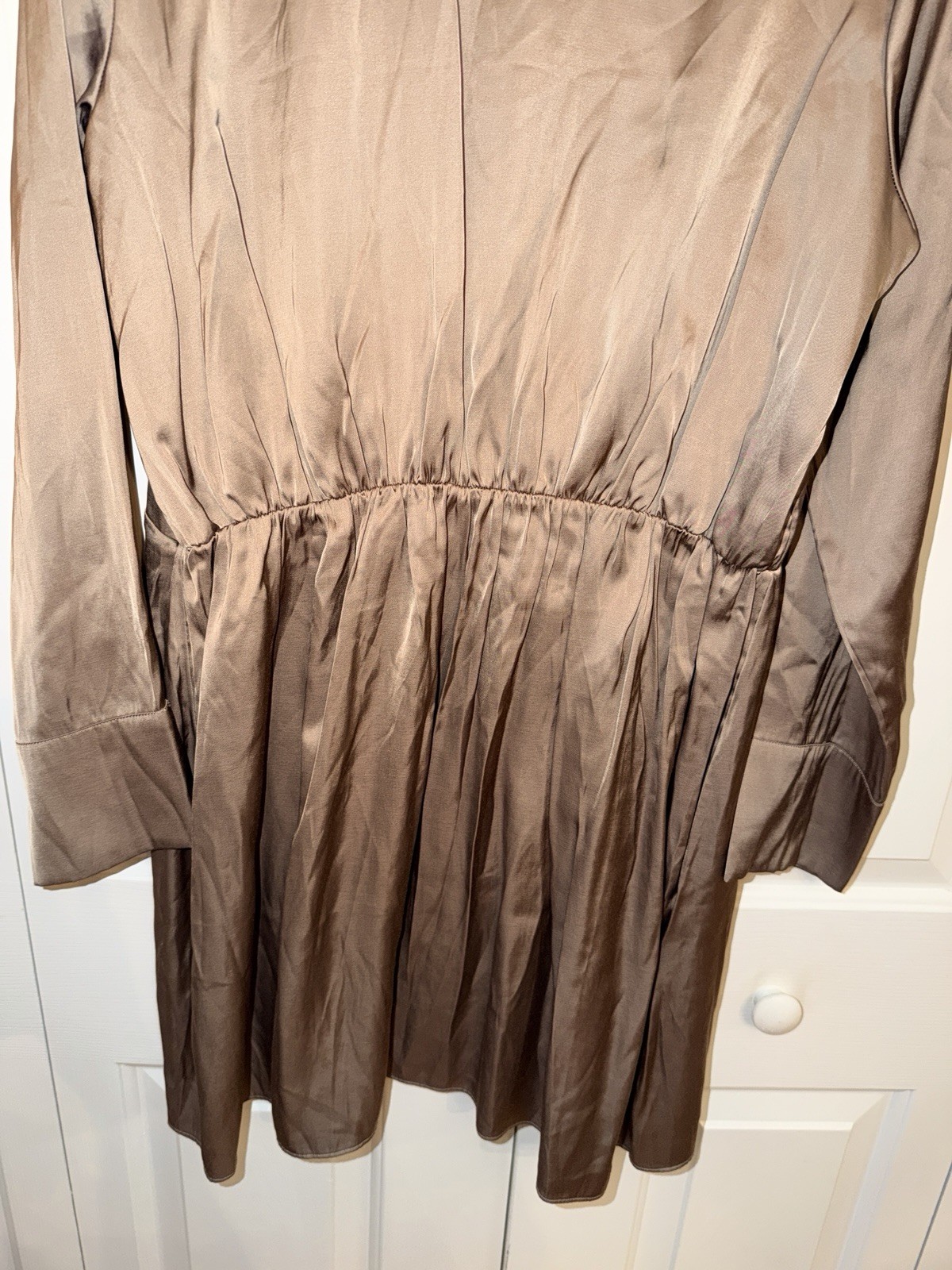 Abercrombie Fitch Satin Wrap Mini Dress XL Quiet Luxury Model Off-Duty Holiday