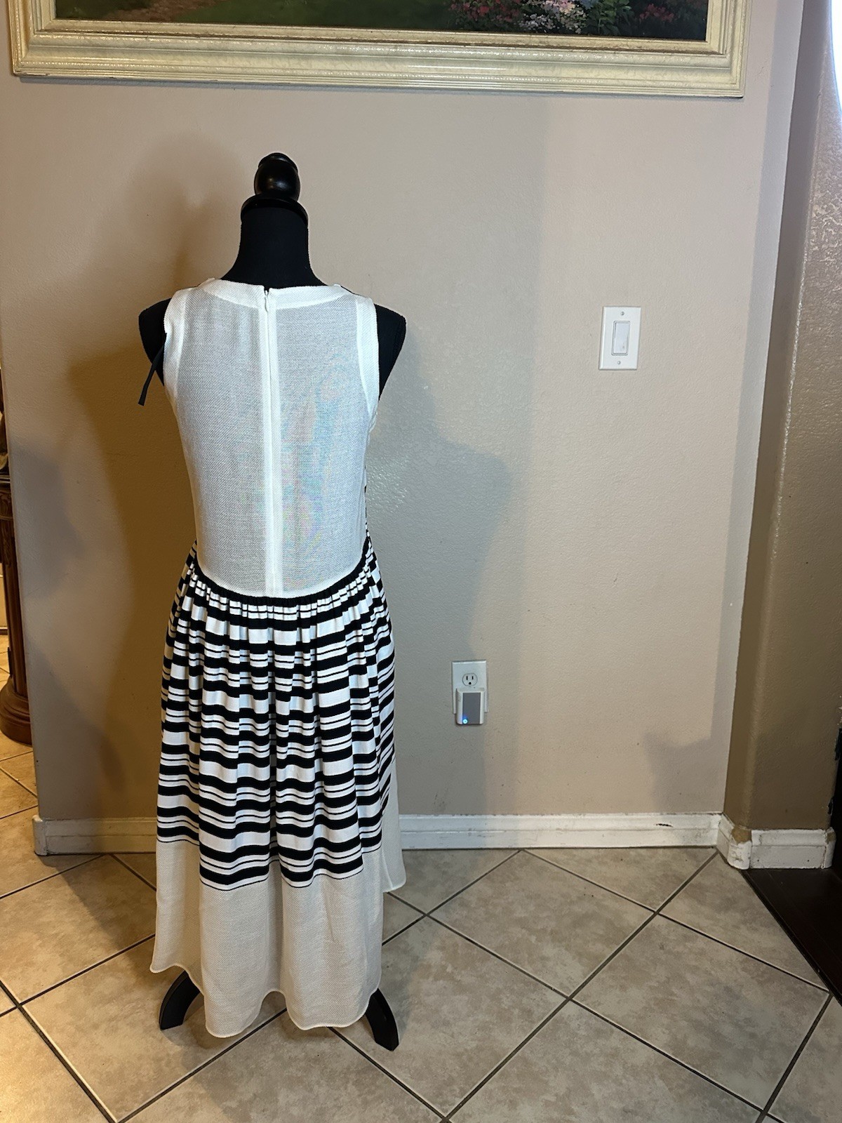 Tibi Sleeveless Summer Stripe Dress Featuring A Notched V-neck Size 2