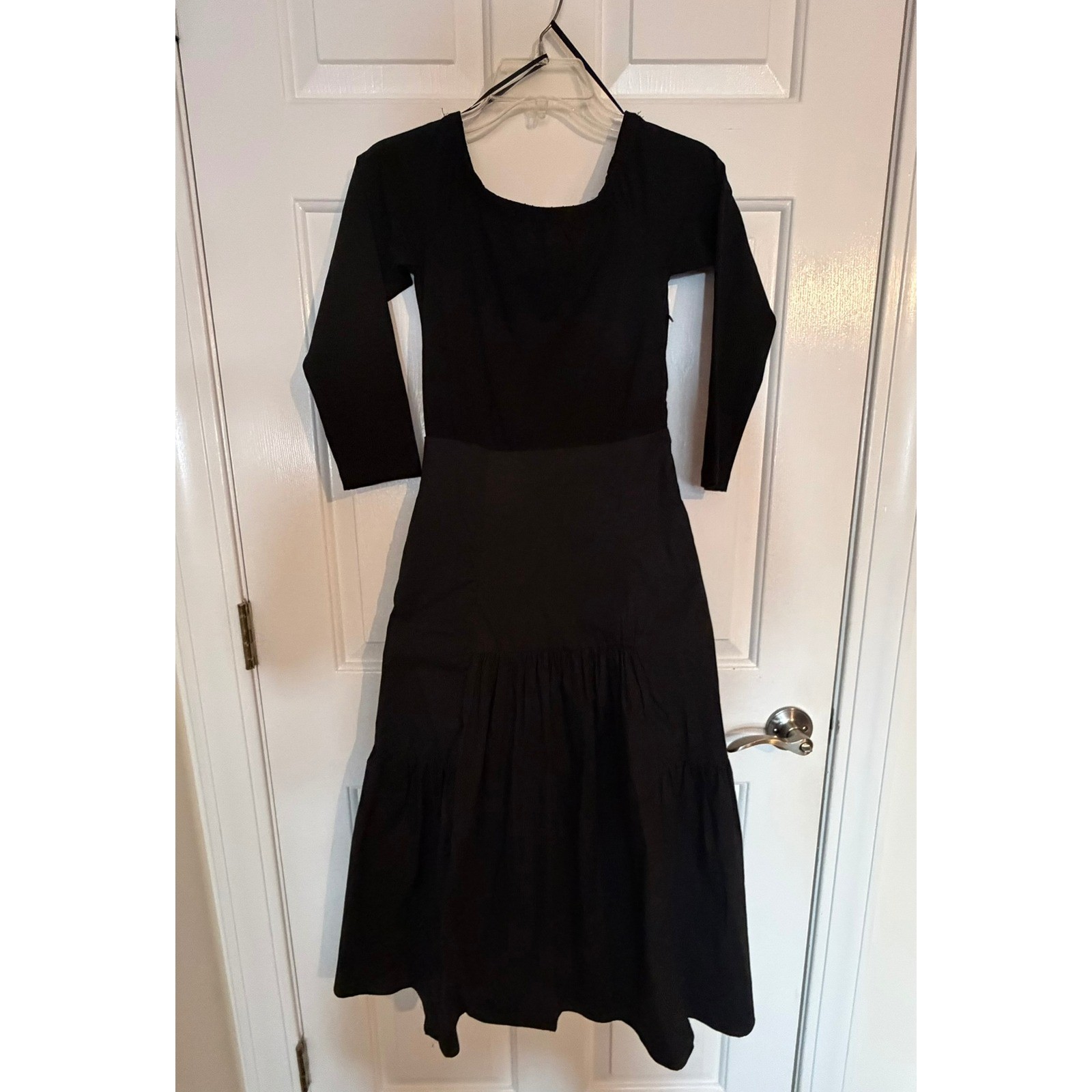 Tuckernuck Marissa Black Off Shoulder Mixed Media Tiered Midi Dress XS