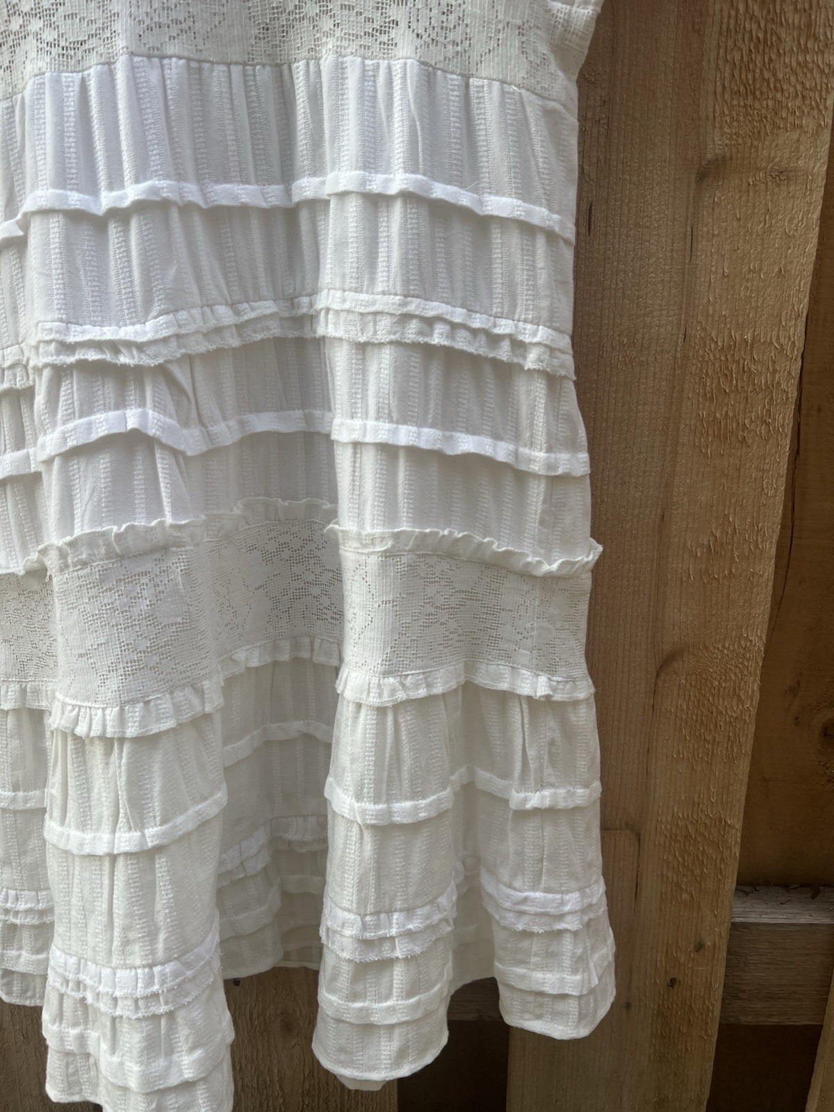 ANTHROPOLOGIE LOVE THE LABEL Off White/Antique White Lace Tiered Dress Large