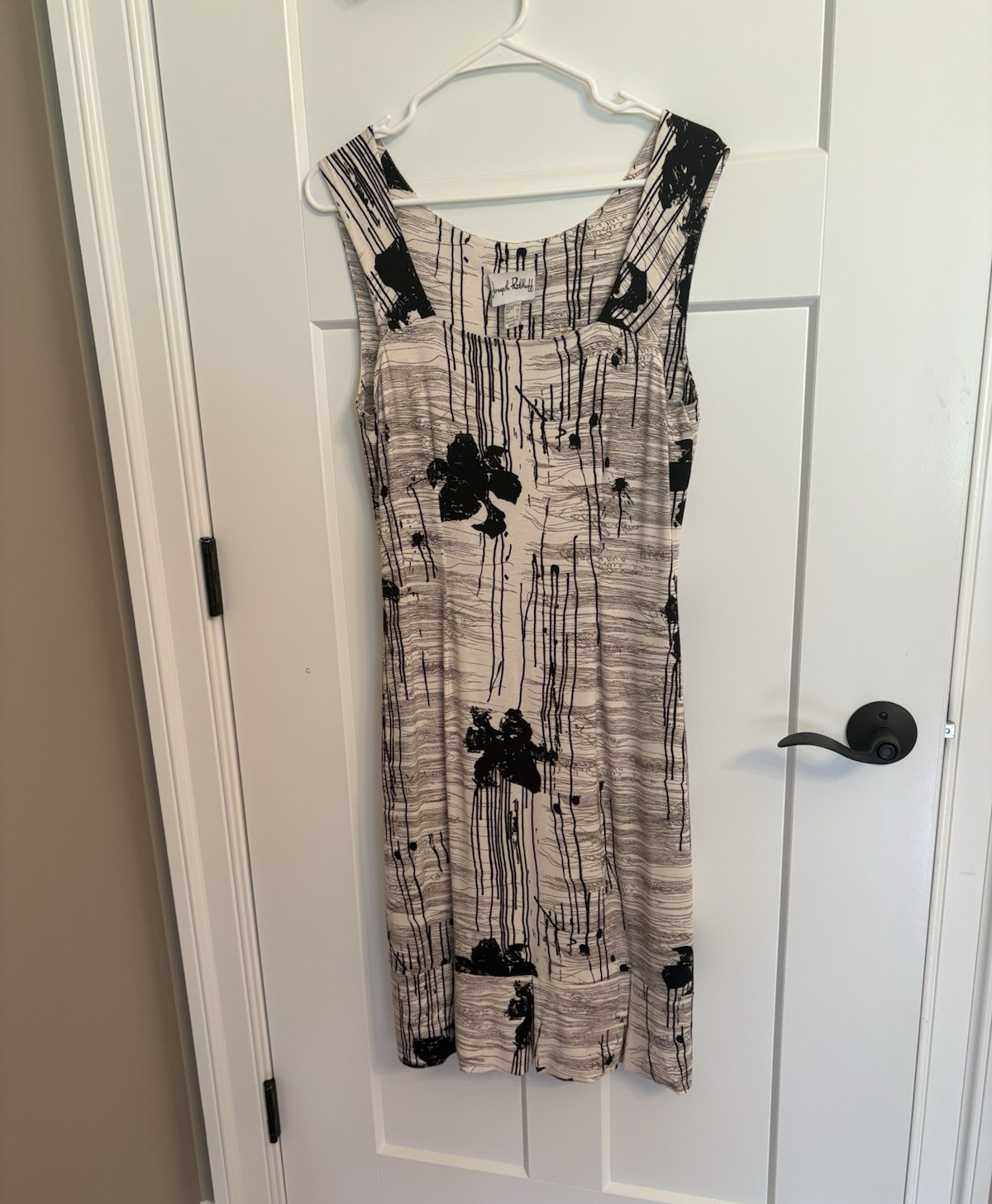 Joseph Ribkoff Size 10 Ivory/Black Floral Sleeveless Sheath Knee Dress