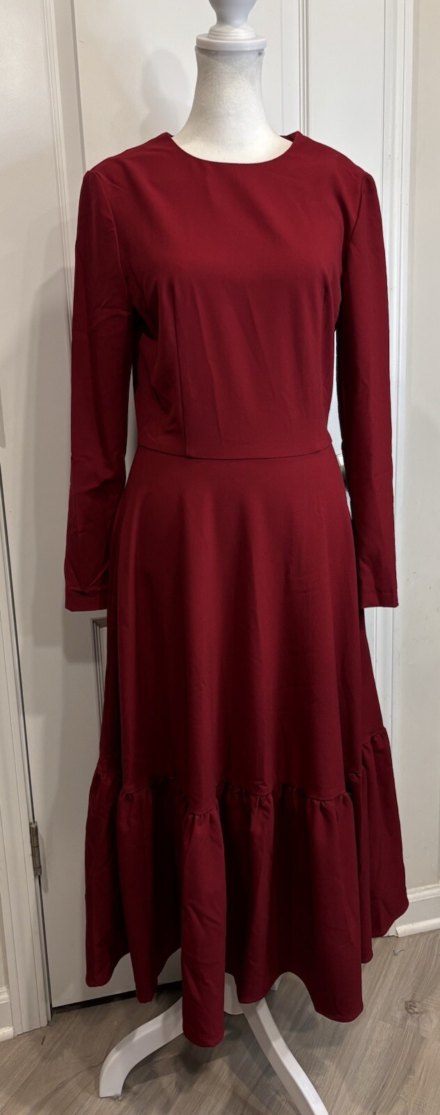 VILONNA (NWT) Women’s Tiered Midi Dress Size 36/S Zip Back Made in Ukraine Red
