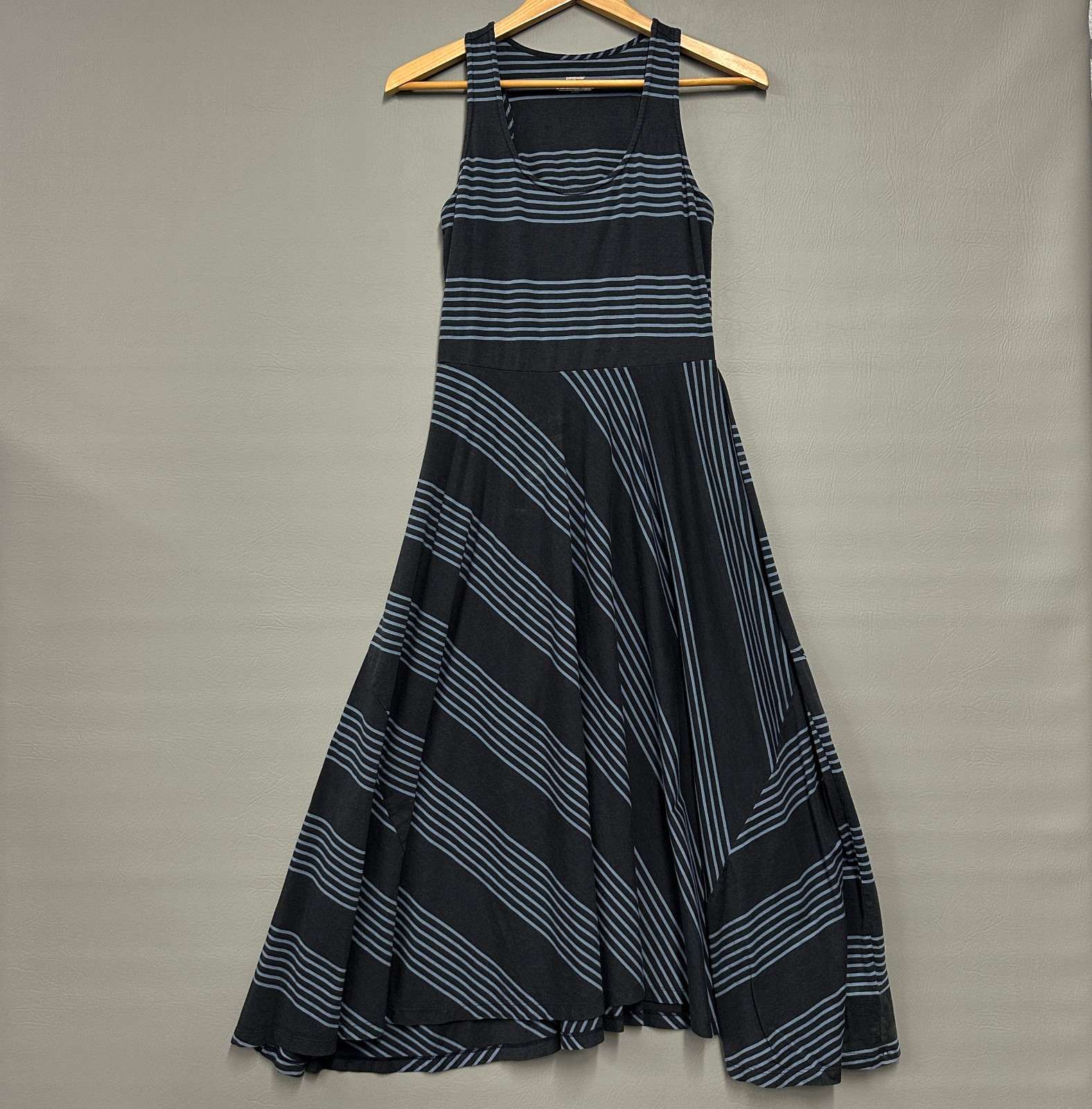 Patagonia Splendor Maxi Dress Women’s Medium Black Striped Organic Cotton Tencel