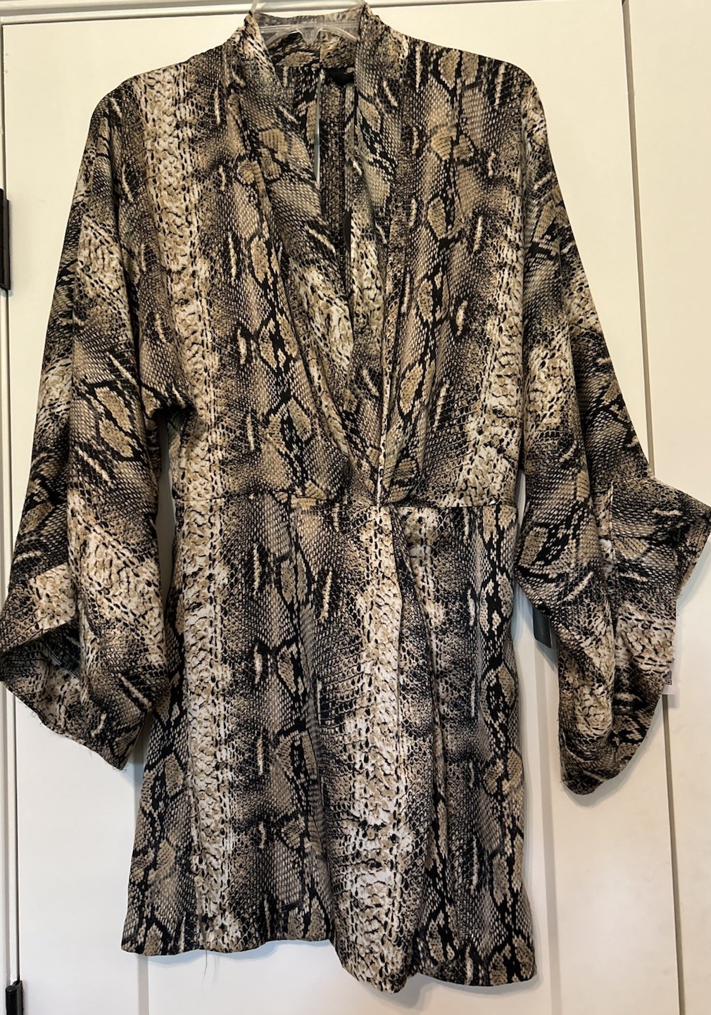 NWT Storia Size Small Snakeskin Dress Mini 3/4 Sleeve Ruched At Waist Party Boho
