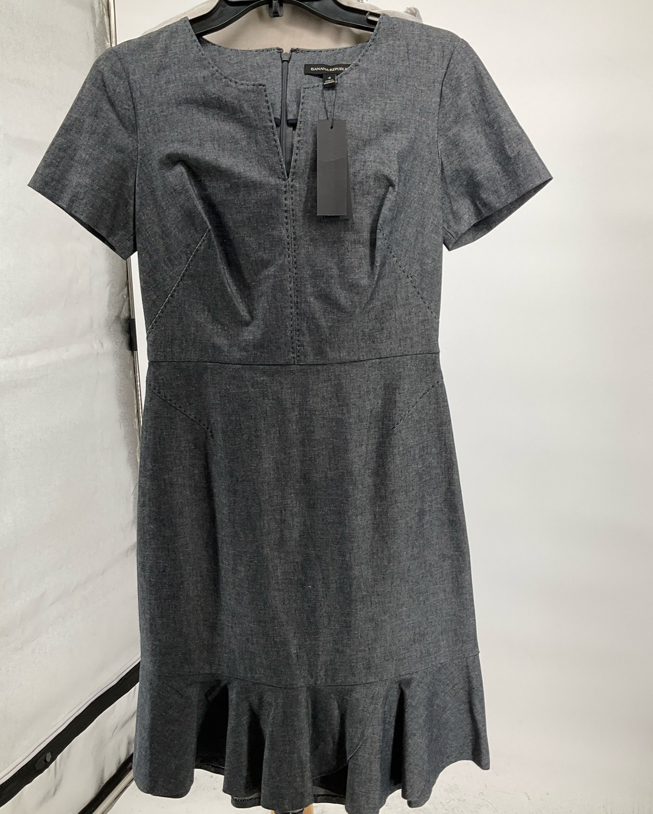 NWT Banana Republic Gray Notch Neck Pleated Hem Short Sleeve Dress 4