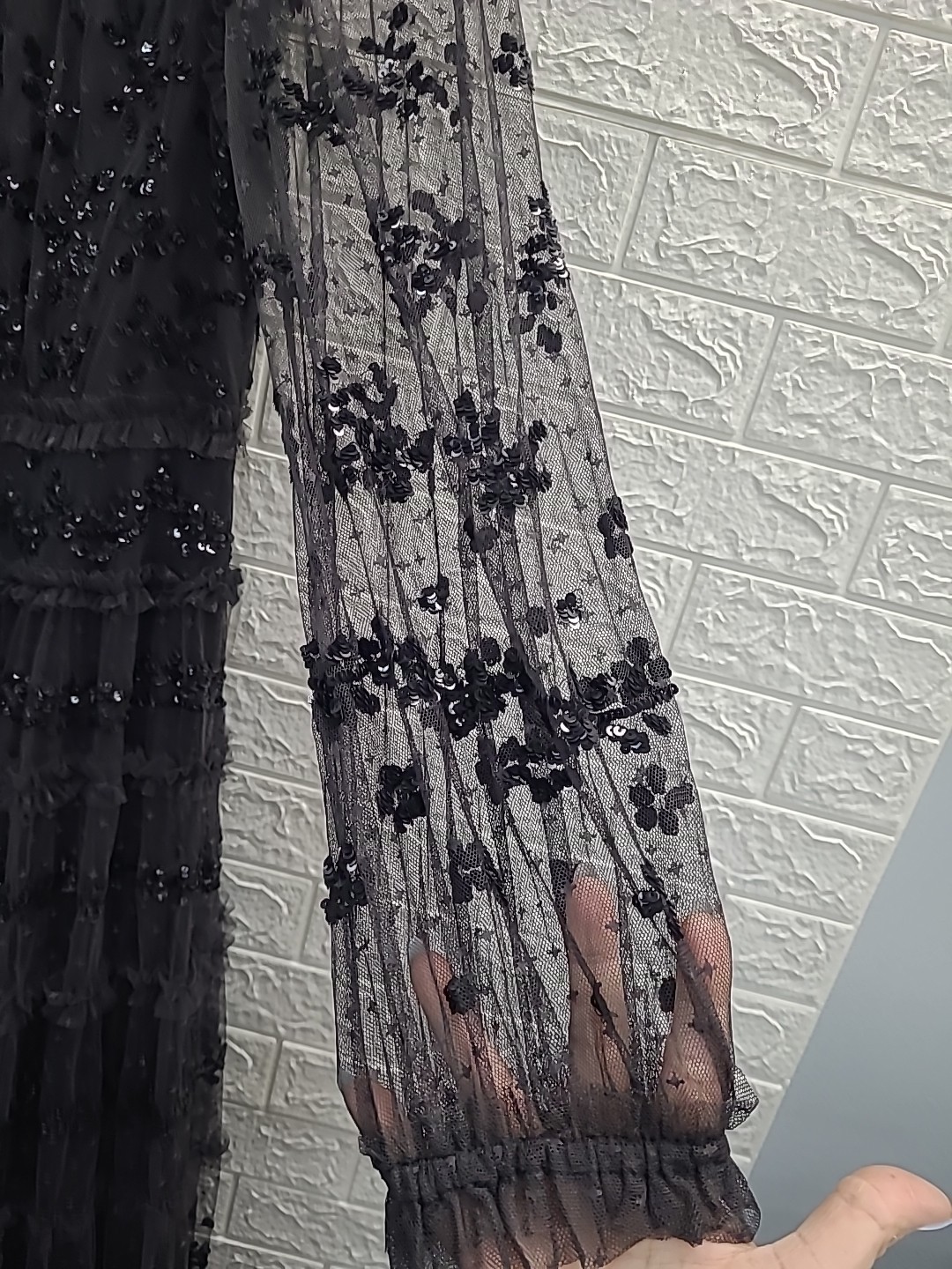 New Needle & Thread Long Sleeve Eve Sequin Graphite Gown Size US 12