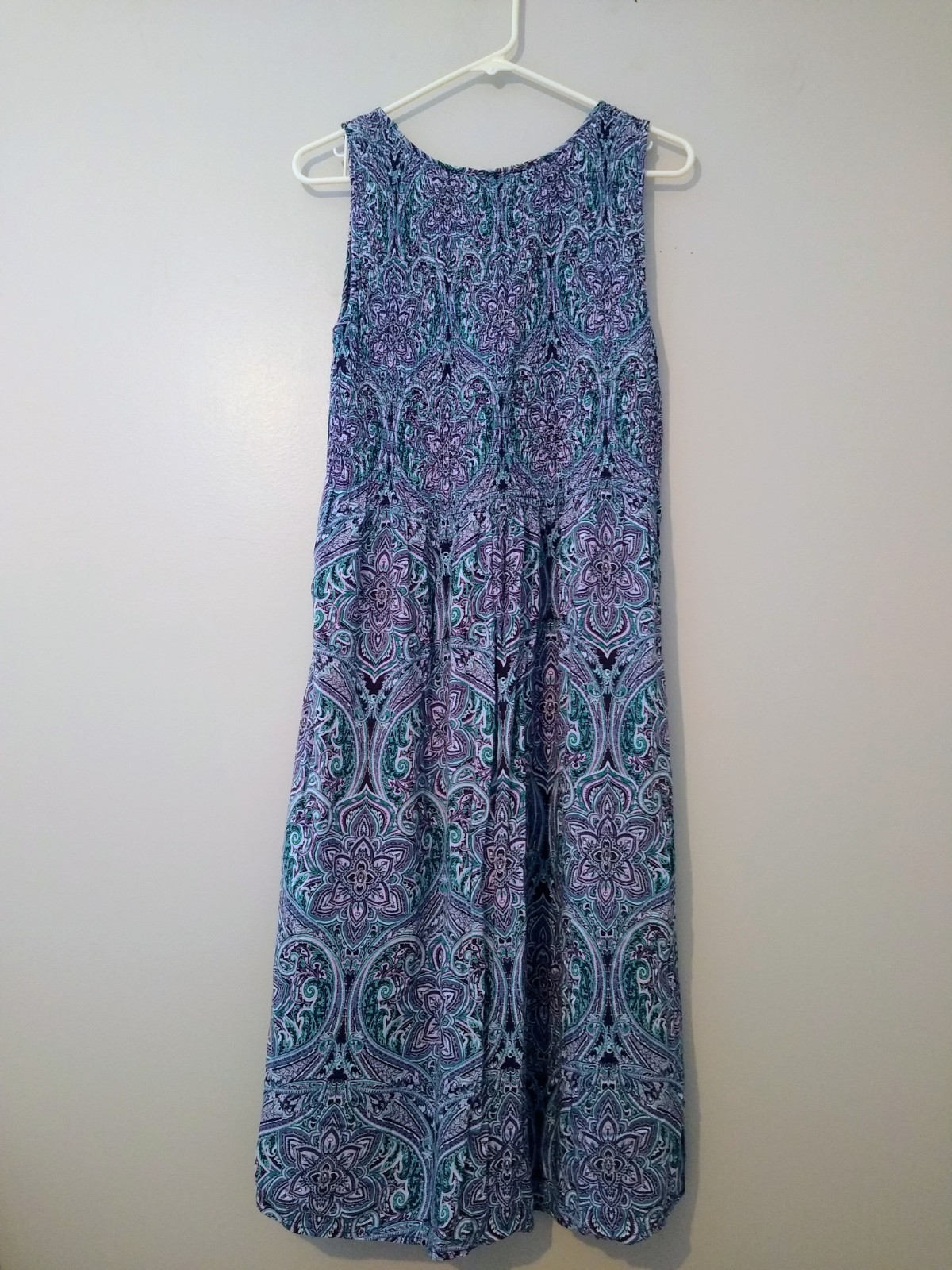 Croft & Barrow Midi Sundress L Blue Purple Paisley SmockingScoop Neck Flowy Boho