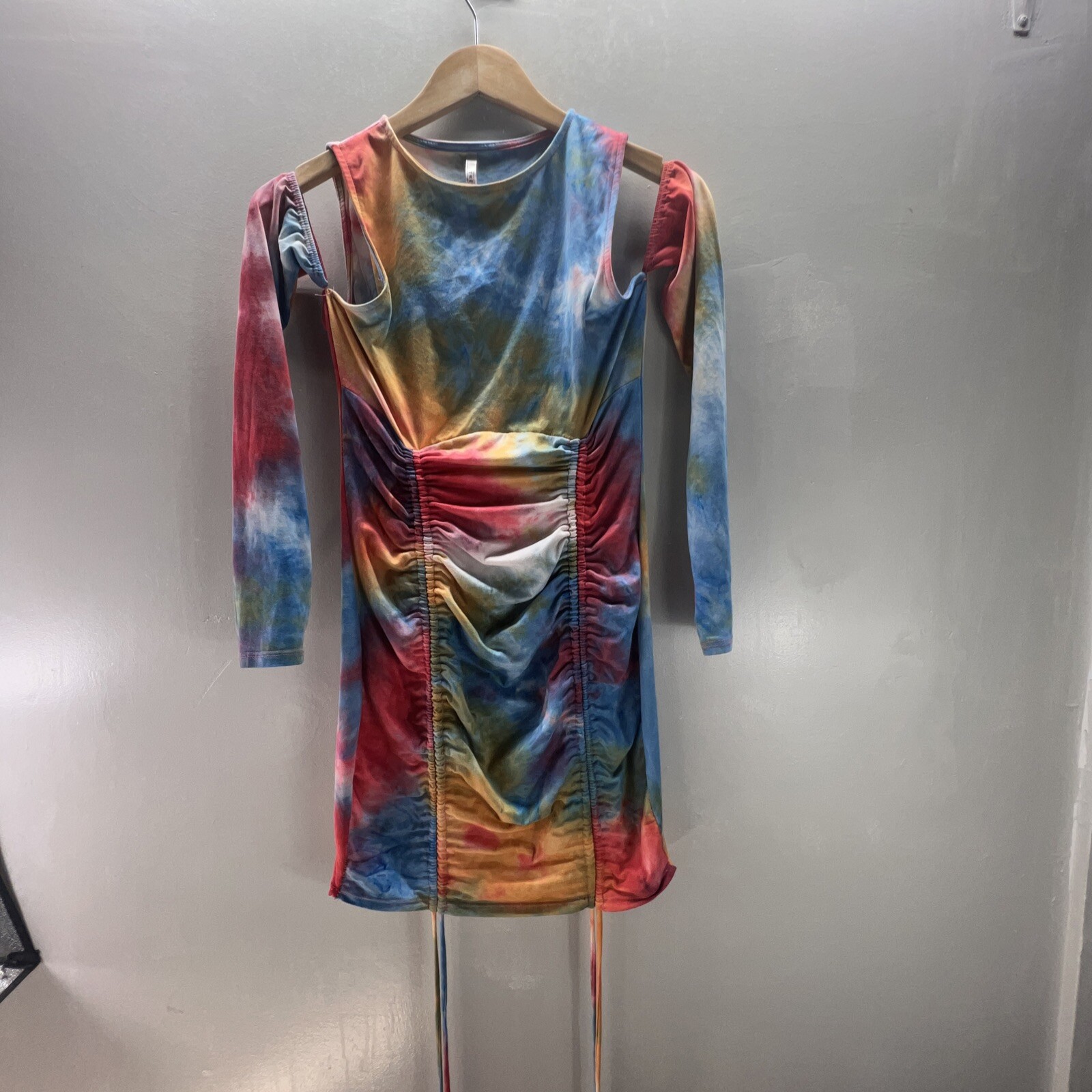 Tresser Dress Women’s Size Medium, Mini Club Wear Off the Shoulder Bodycon