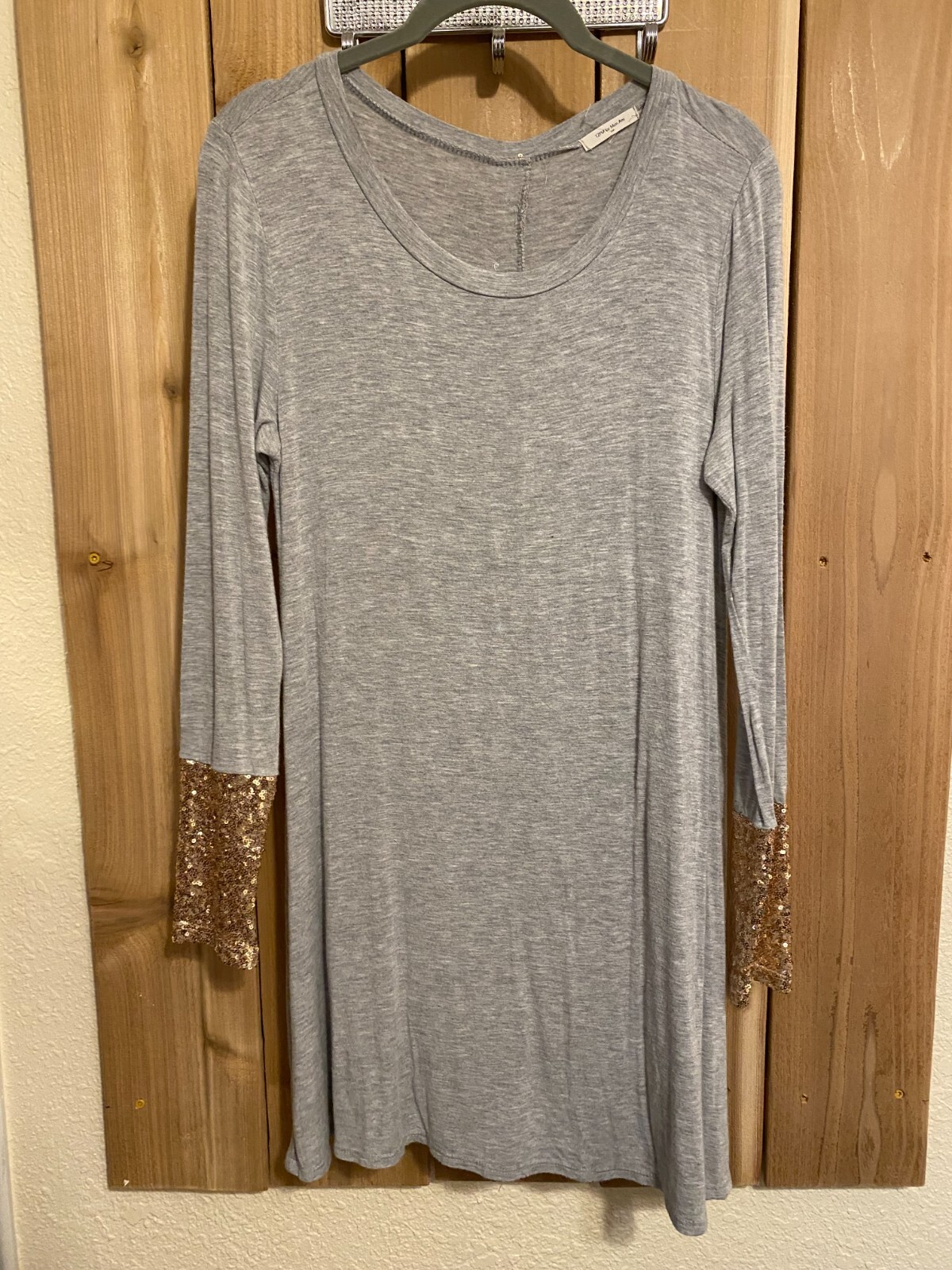 12 PM by Mon Ami Gray L/S Dress w Gold Sequins Size Small