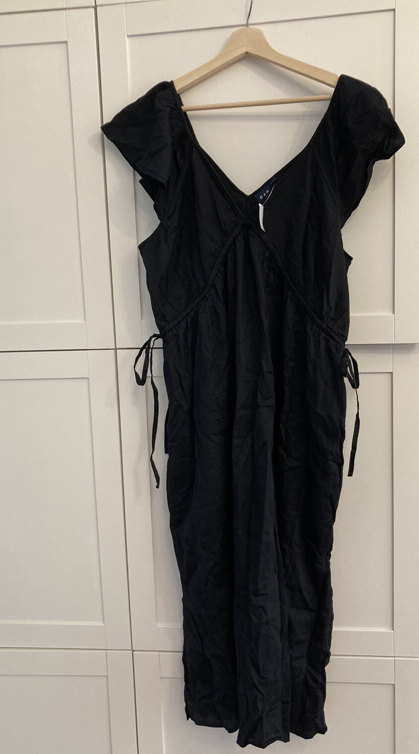 NWT Size XL Black GAP Flutter Sleeve Side Tie Midi Dress w/ Pockets V-Neck 2022