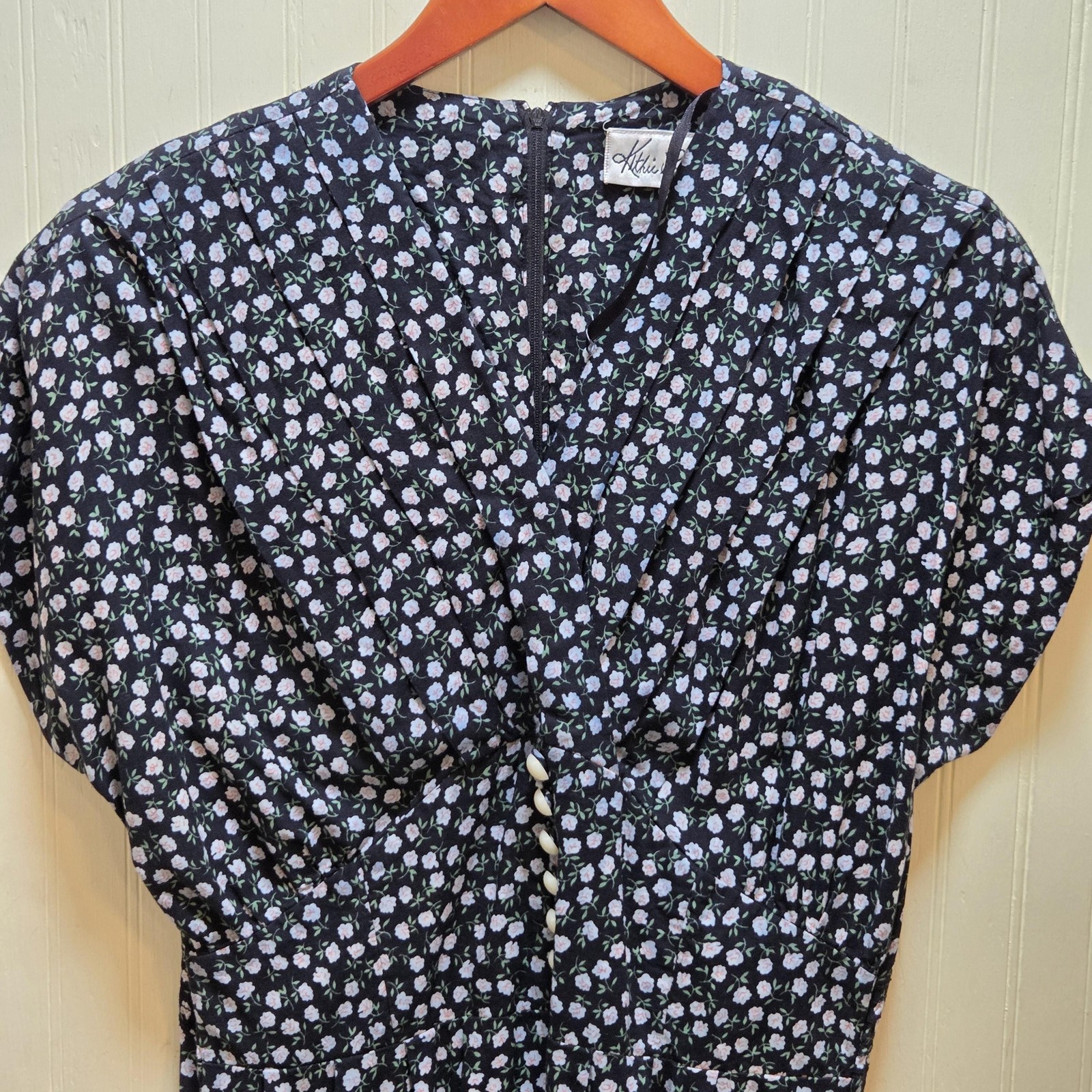 Vintage Kathie Lee Dress Womens 10 Black Floral Short Sleeve Maxi Rayon V Neck