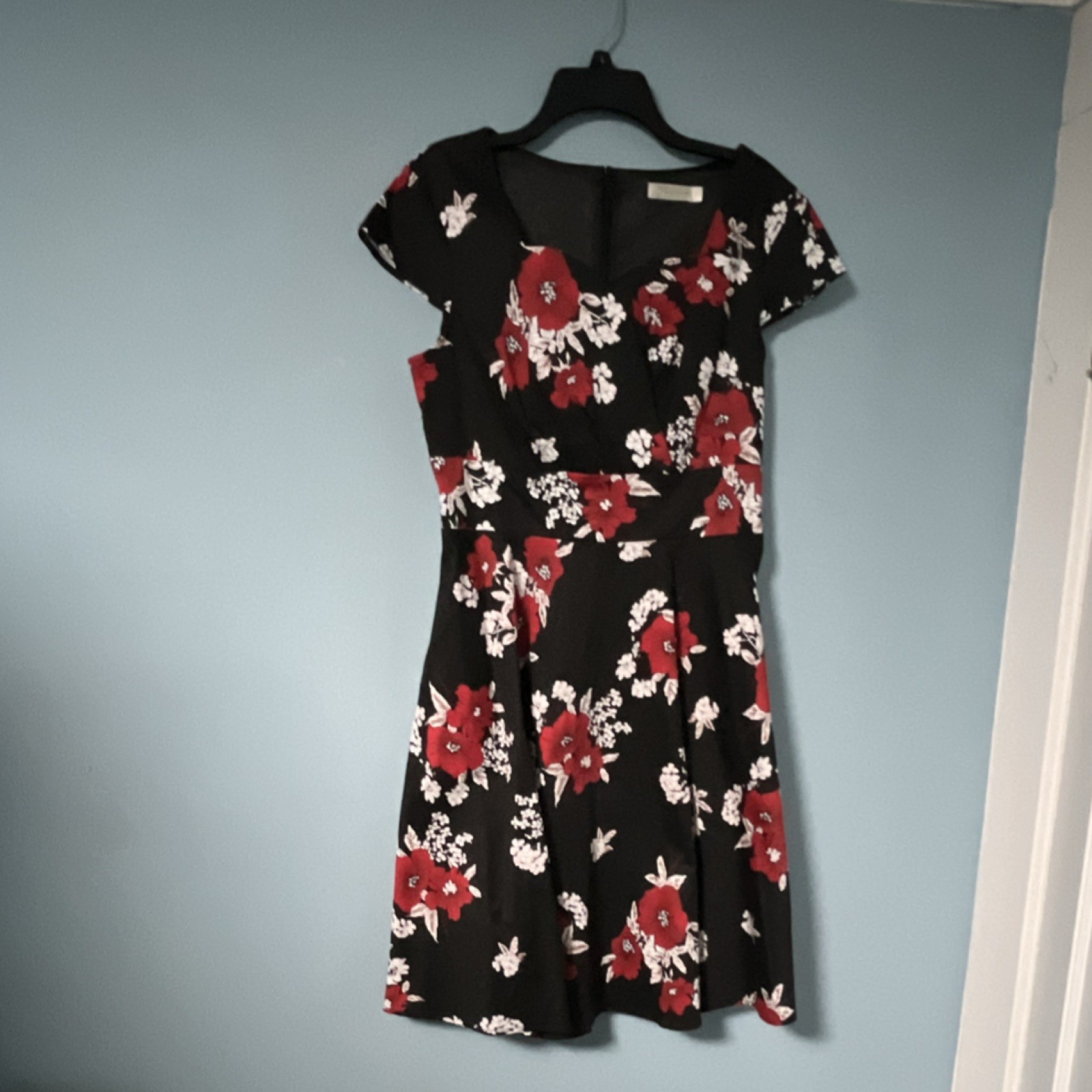 Black Red White Floral Fit & Flare Knee Length Dress Pleated Short Sleeve
