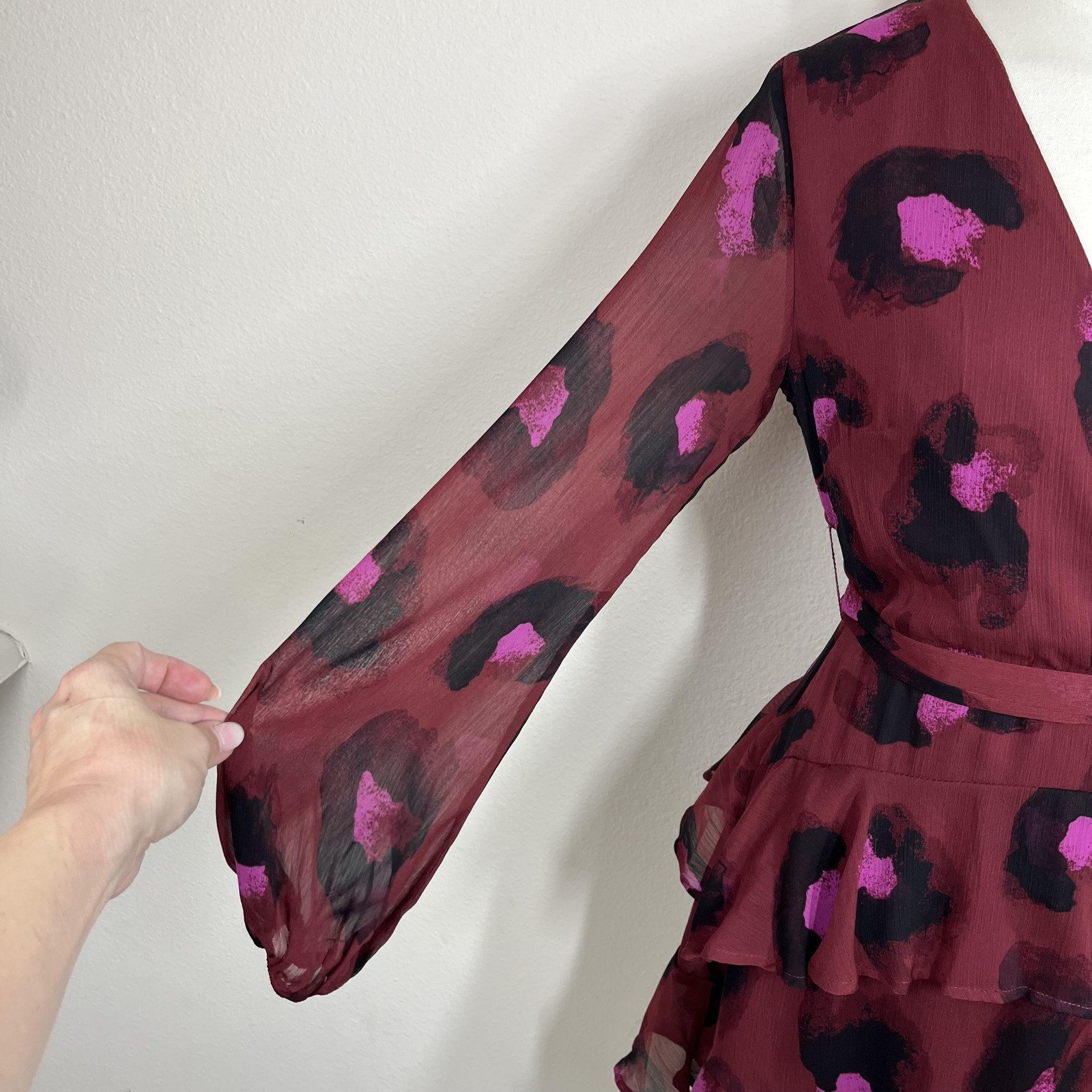Love Fire Dress Womens Small Red Animal Print Wrap Ruffle Mini Party Cocktail