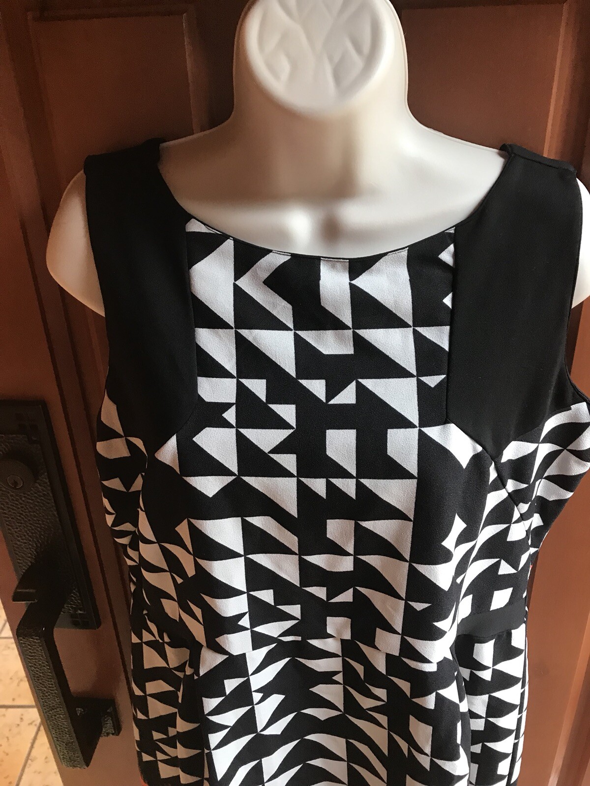 A.N.D Black, White and Multicolor Aztec Sleeveless Summer Dress Sz XL