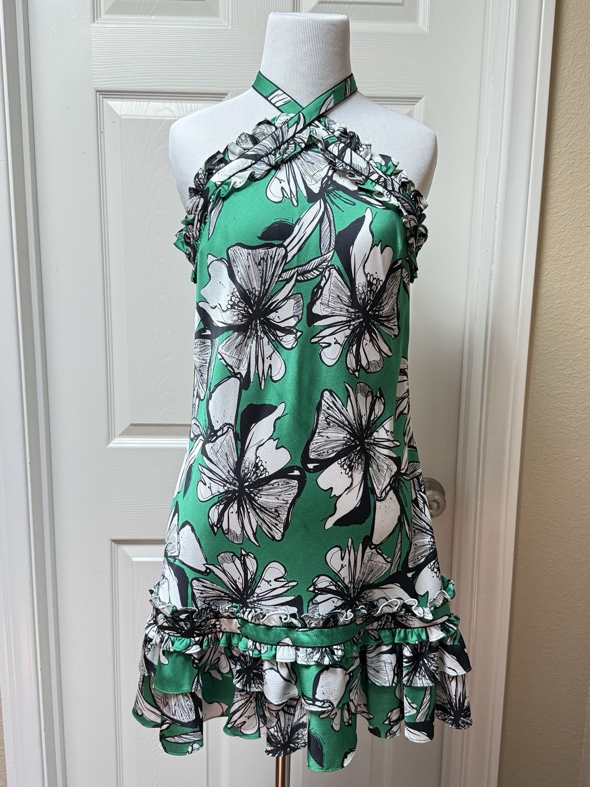 ALEXIS Bloom Dress Size Medium Ruffle
