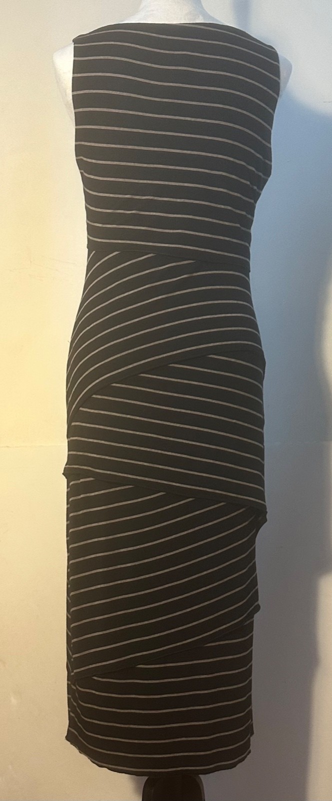 Comfy Bailey 44 Black & Tan Striped Bodycon Cocktail Dress – Rayon – USA – S/4-6
