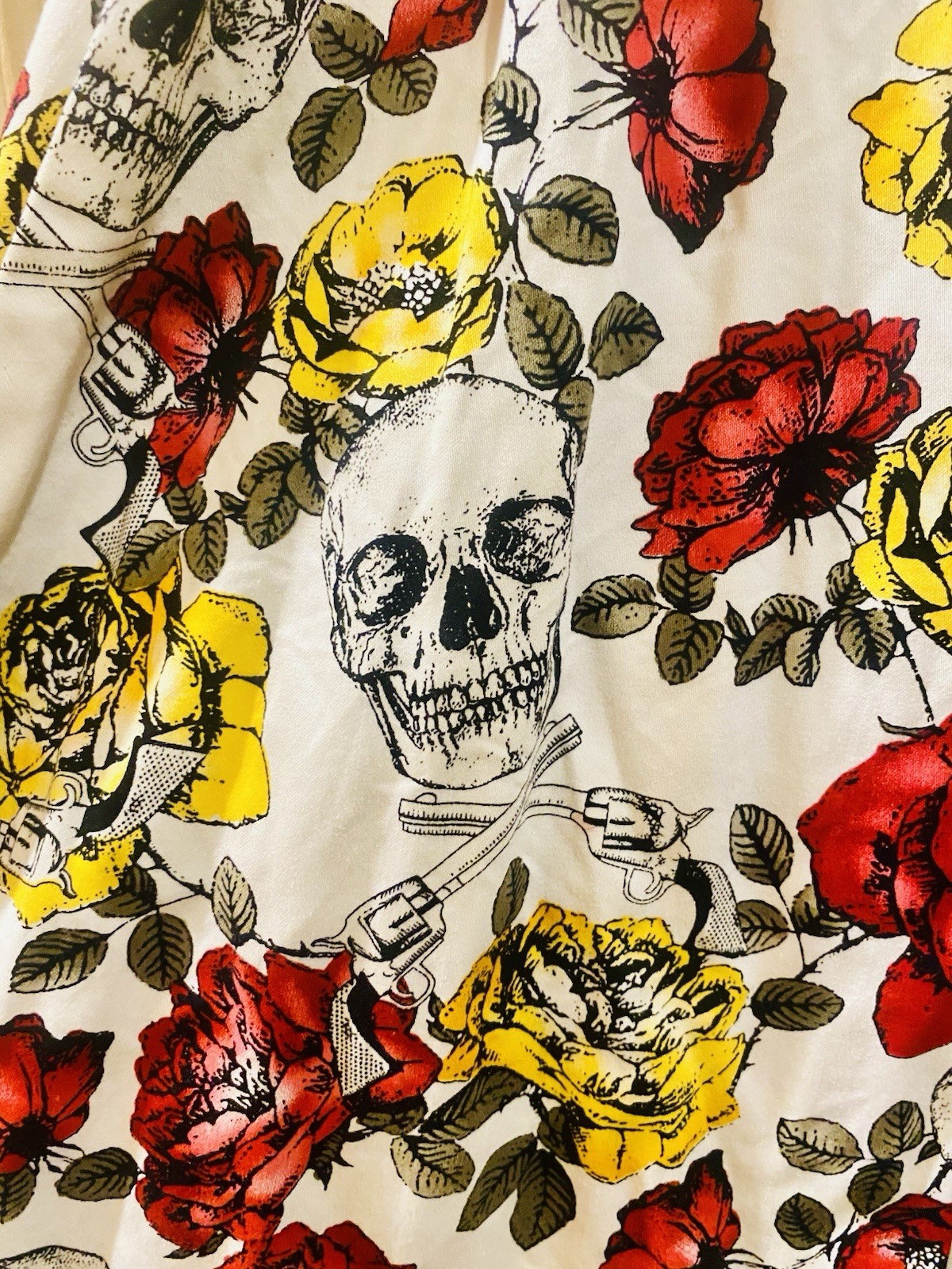 HOT TOPIC WHITE SKULLS ROSES PISTOLS ROCKABILLY PINUP FIT & FLARE DRESS SIZE XL