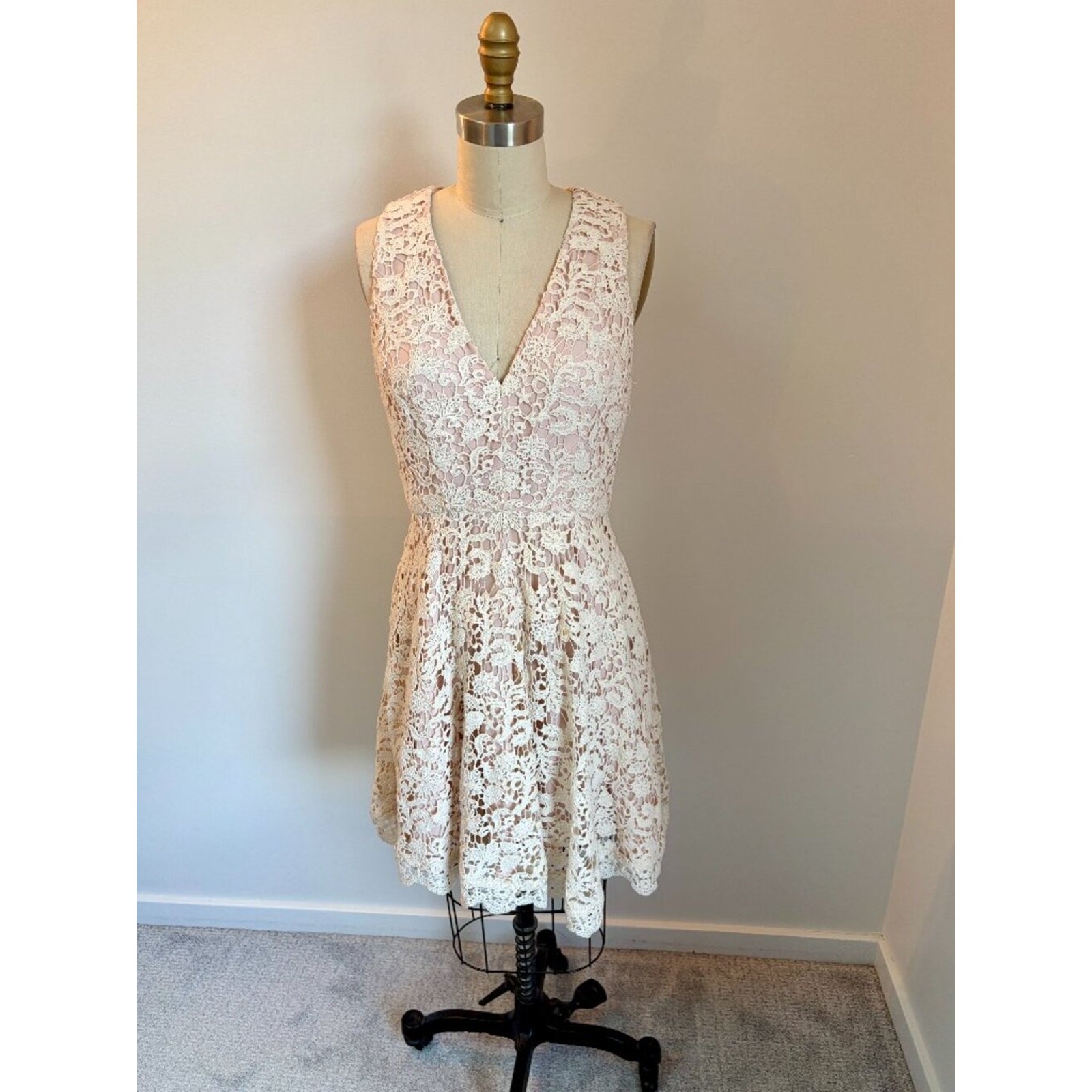 French Connection ‘Loving Crochet” Vintage Dress- 6- As Seen On Vampire Diaries