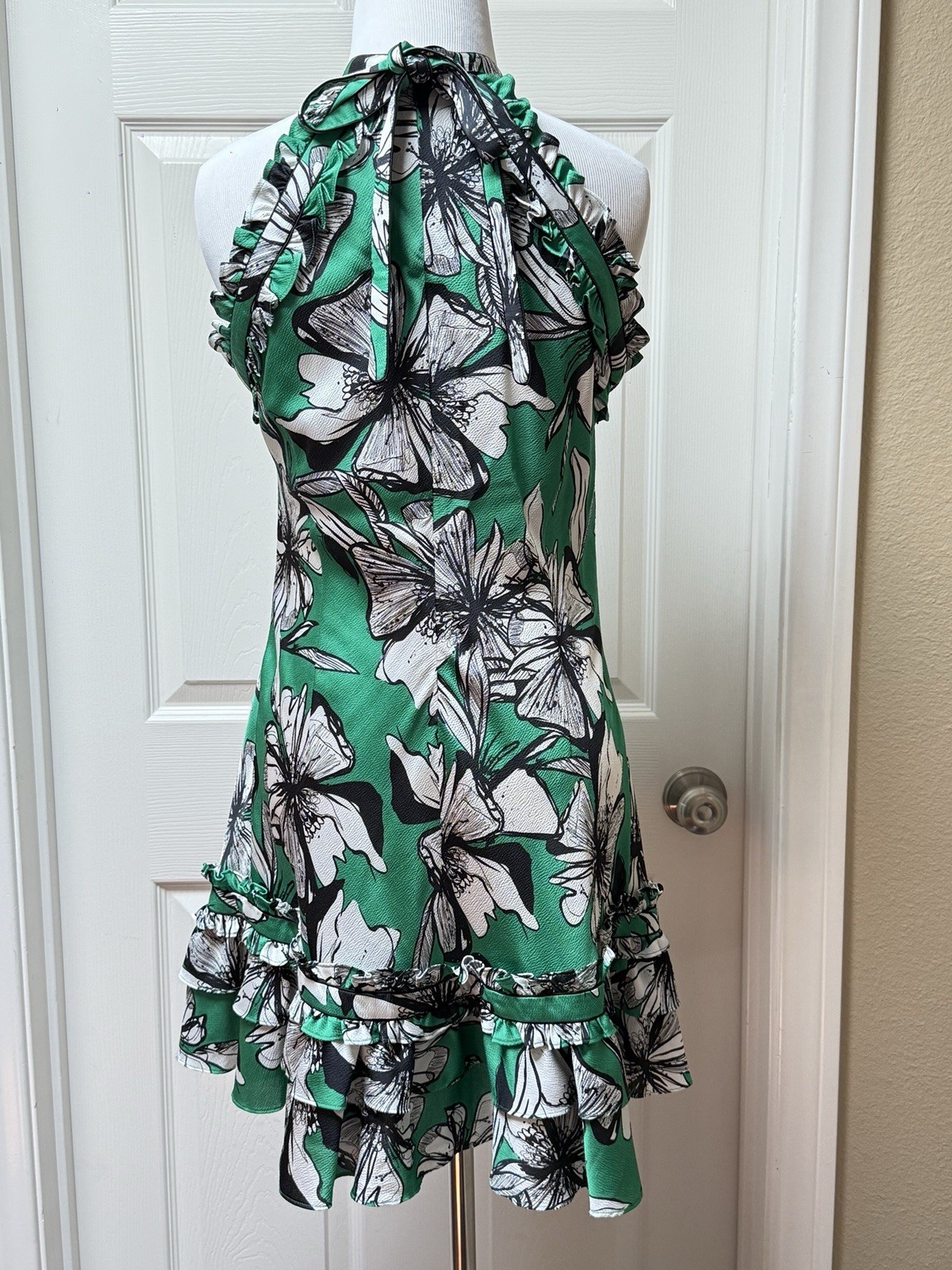 ALEXIS Bloom Dress Size Medium Ruffle