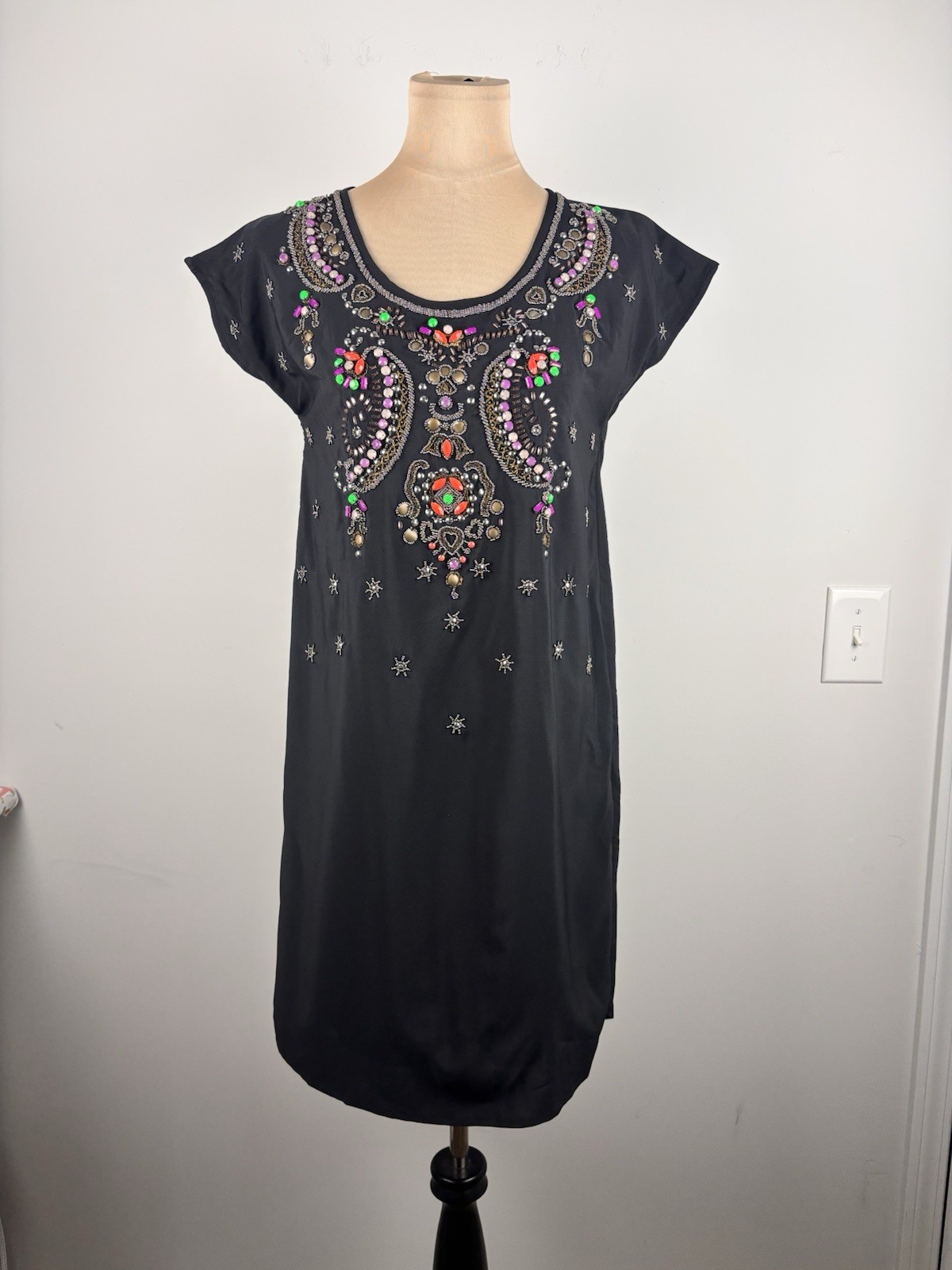 Anthropologie Medium Yumi Beaded Chiaroscuro Shift Mini Dress Embellished Black
