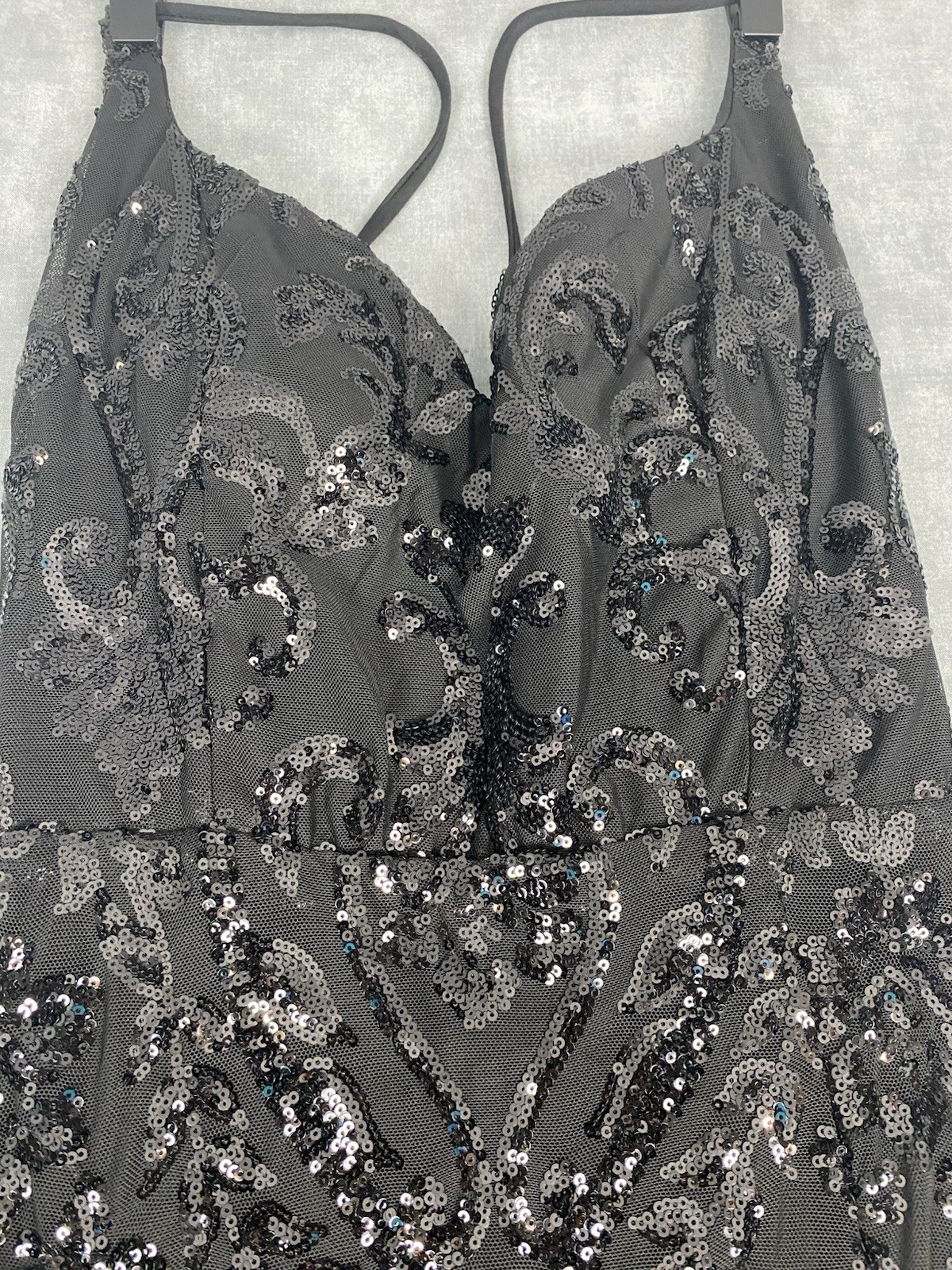 Windsor Black Sequin Halter Mermaid Formal Gown Dress Open Back Slit Size Large