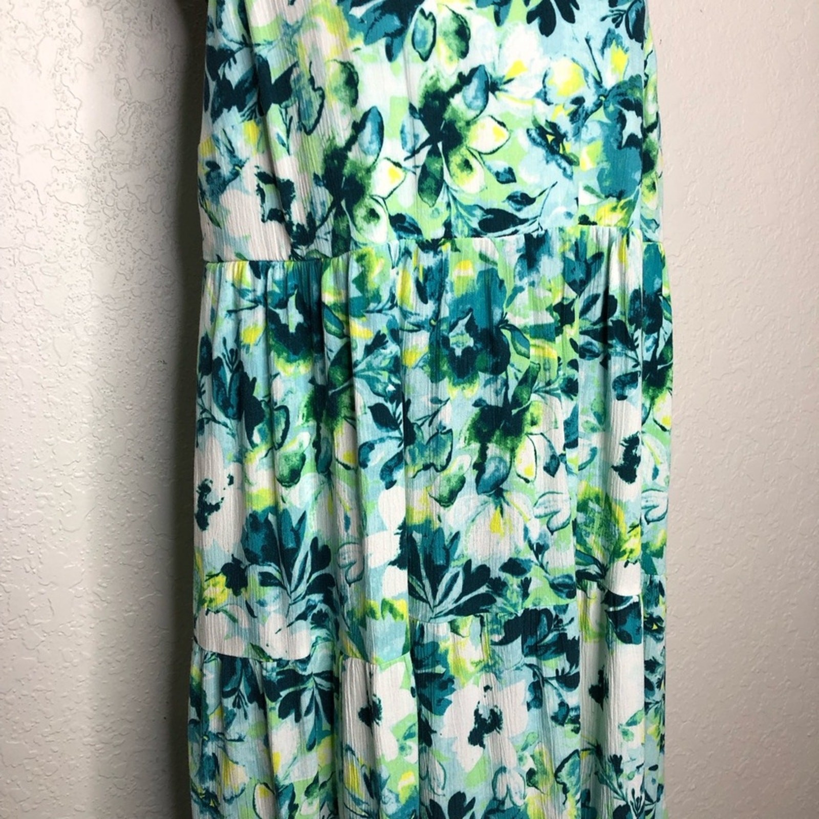 Torrid white green yellow floral sleeveless halter maxi dress size 0 or Large