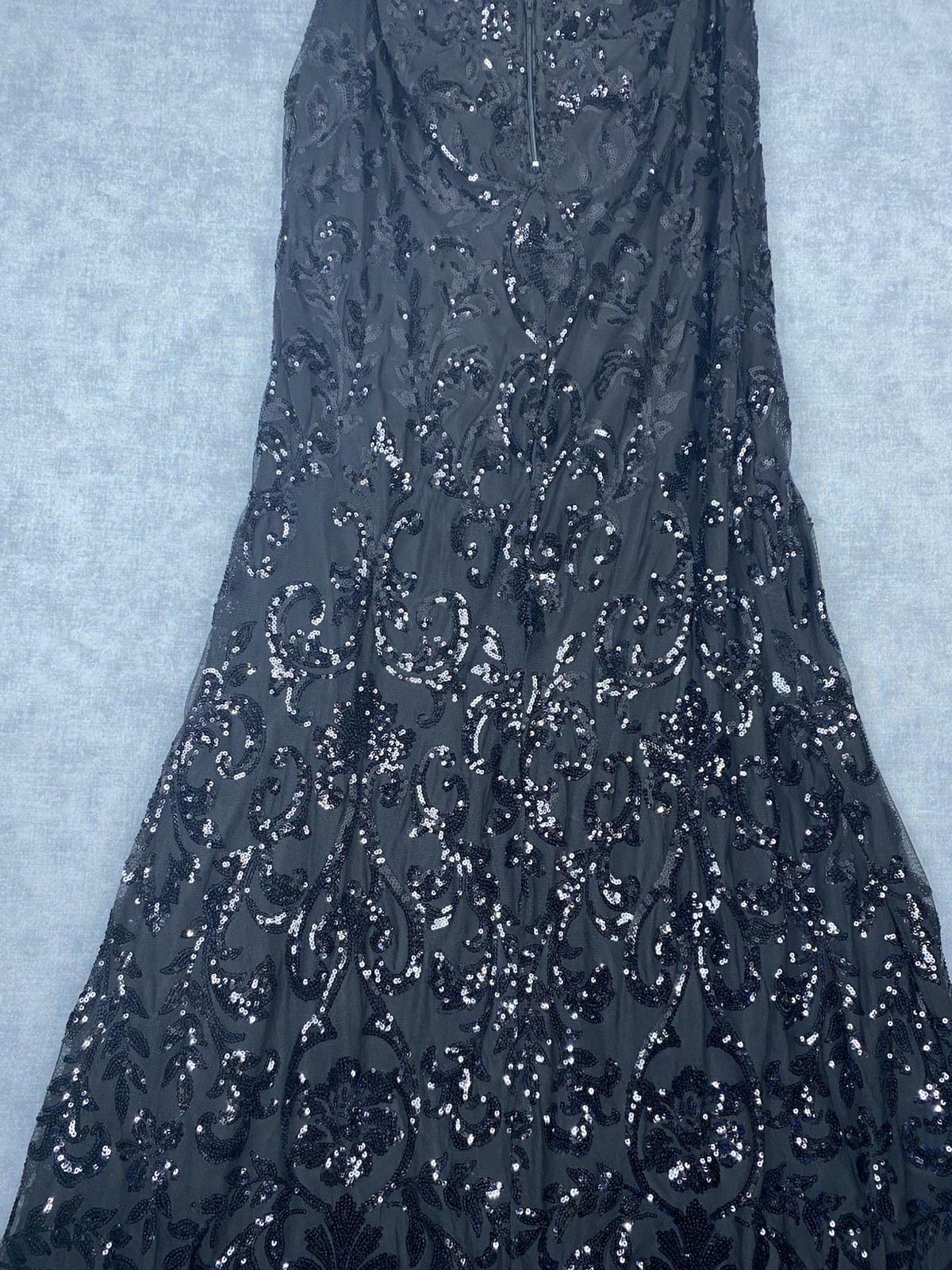 Windsor Black Sequin Halter Mermaid Formal Gown Dress Open Back Slit Size Large