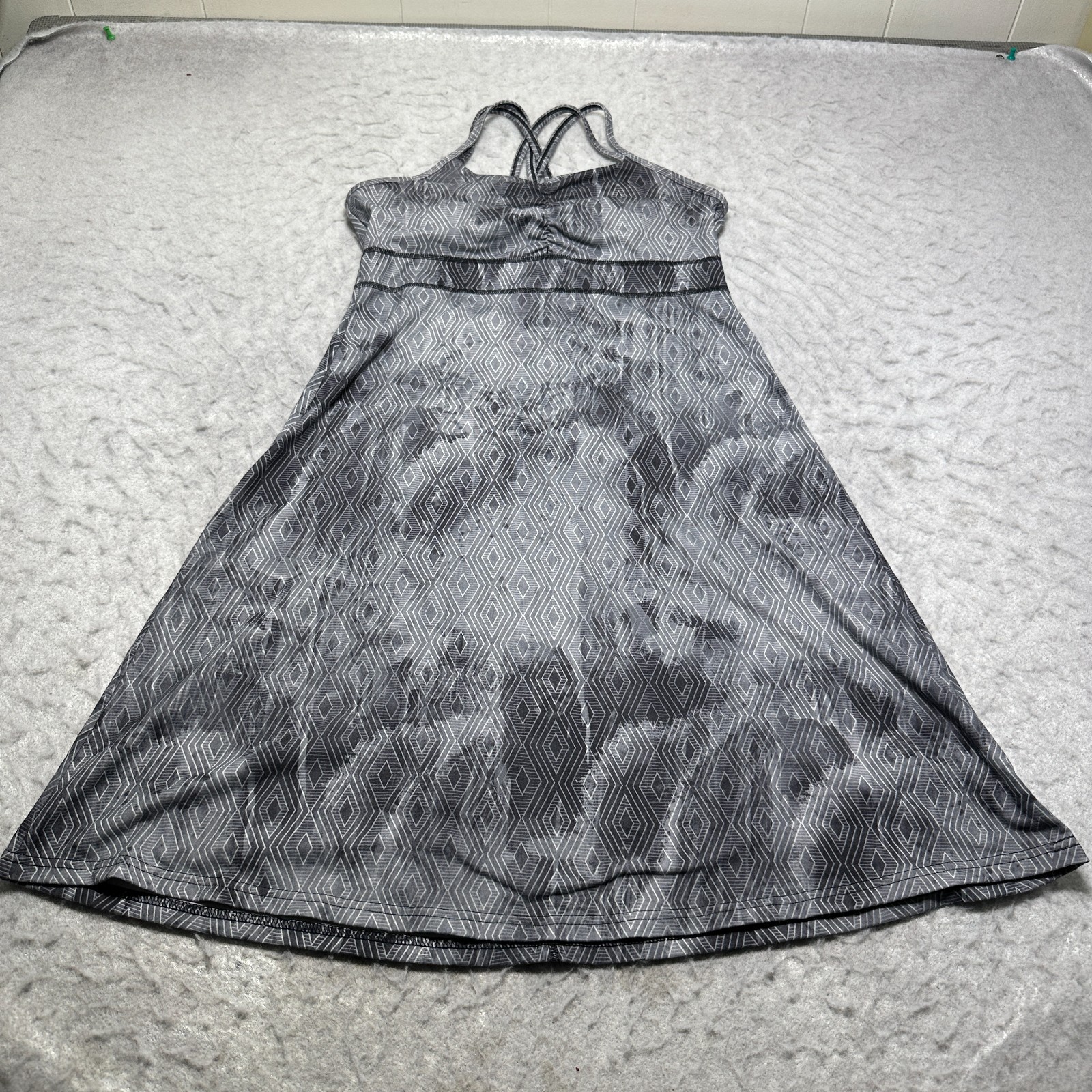 Marmot Taryn Geometric Athletic Dress Strappy Back Womens Size M Gray Hiking