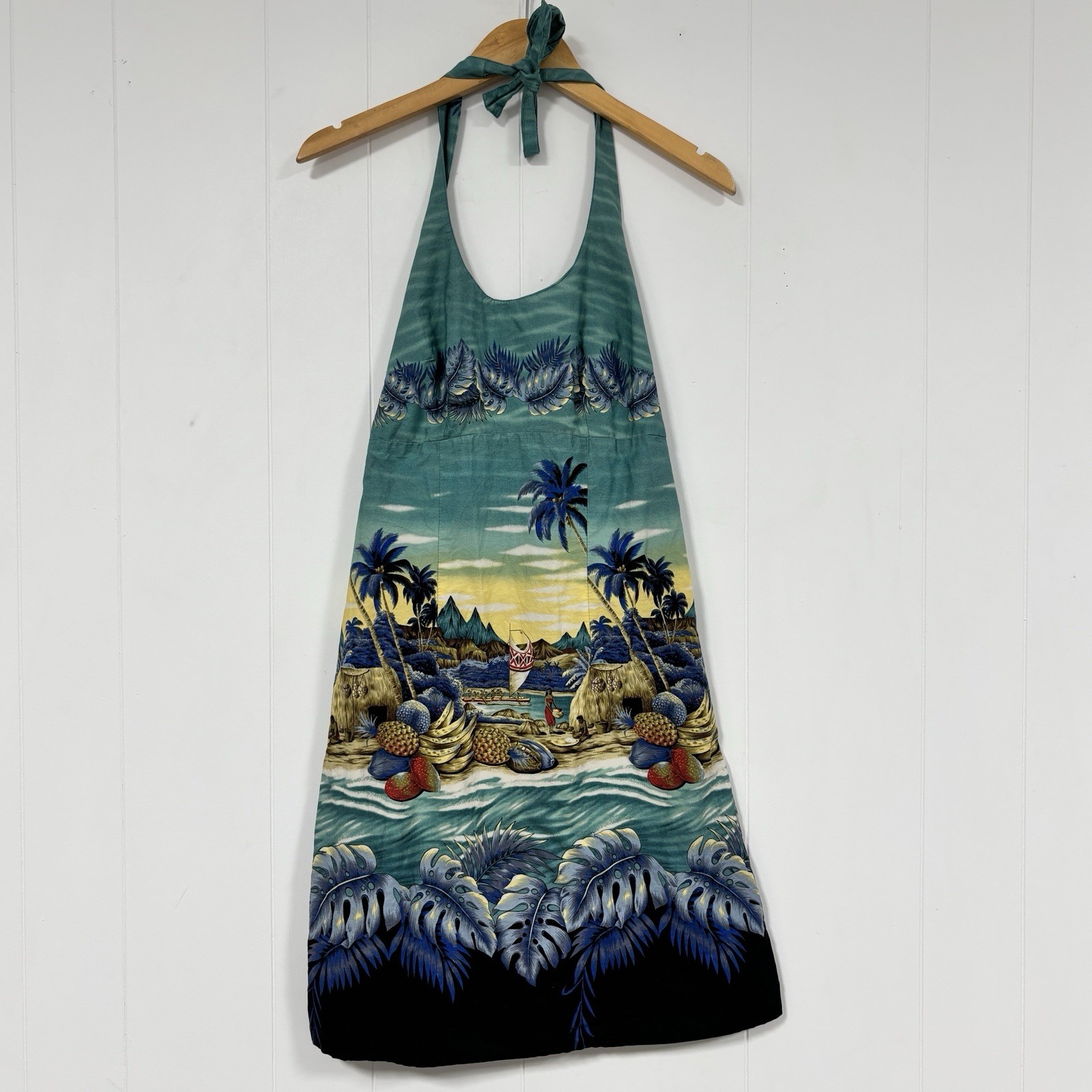 Royal Creations Hawaiian Halter Dress M Scenic Tropical Print Made in Hawaii