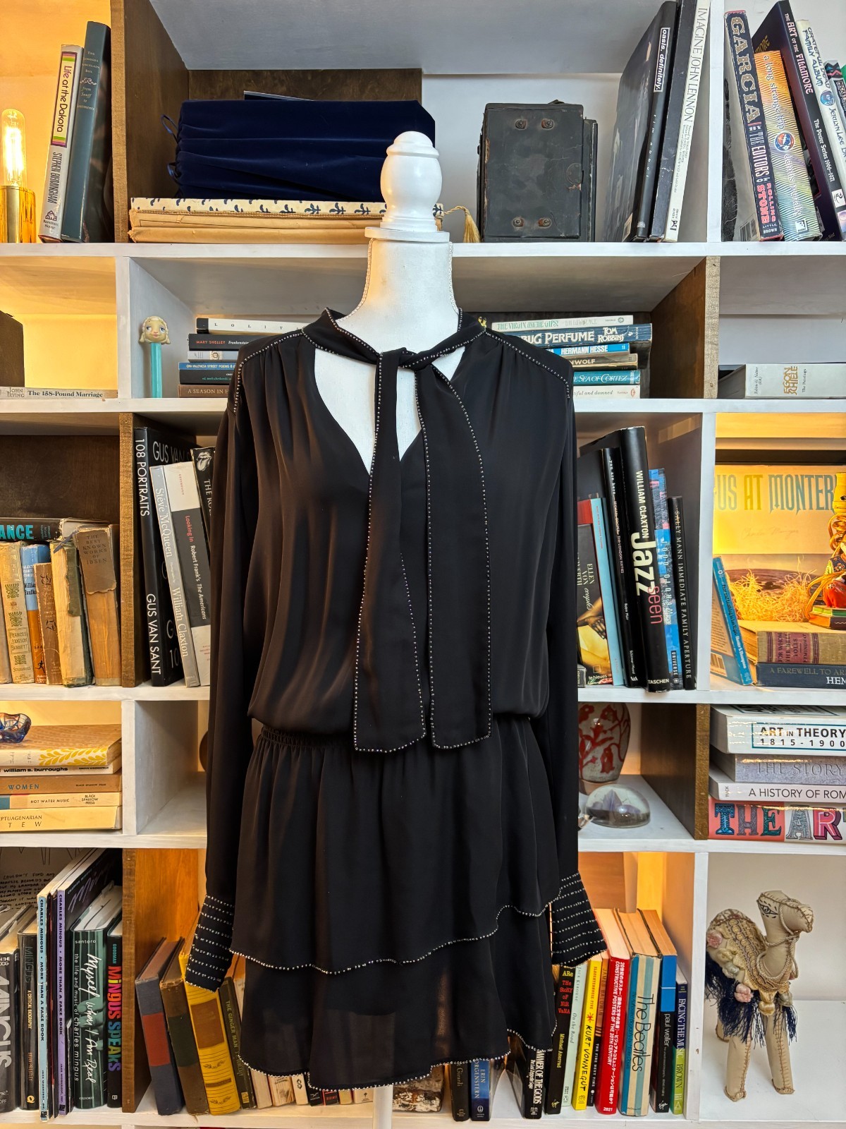 Parker Silk Black Metallic Dress Long Sleeves Women’s Size Medium Neck Tie Shift