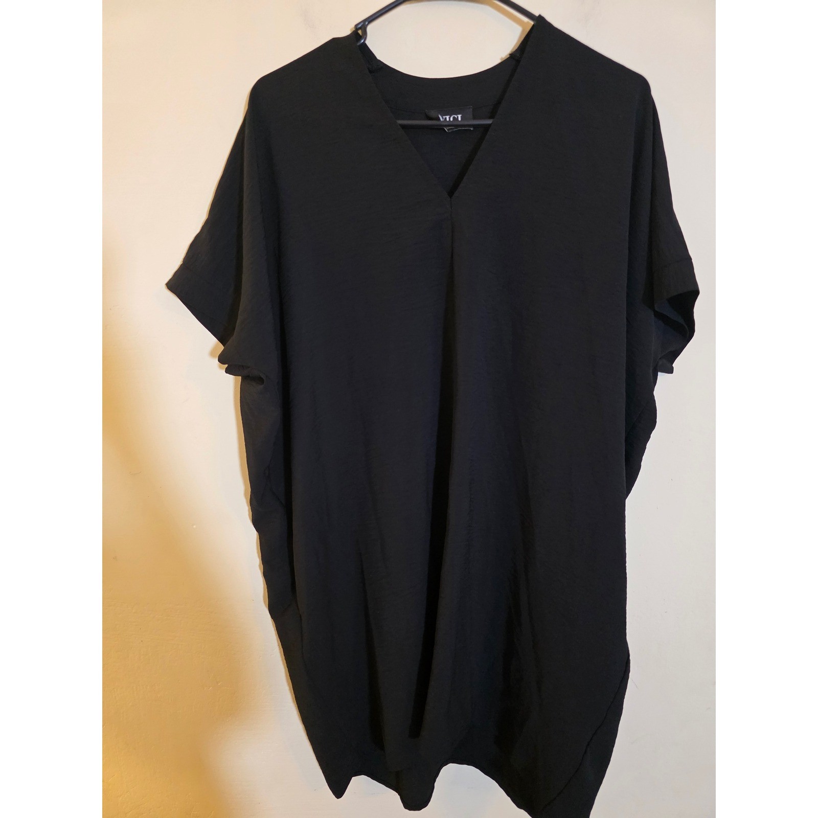 VICI Black Textured V-Neck Shift Dress Oversized Dolman Sleeve Small RN131468
