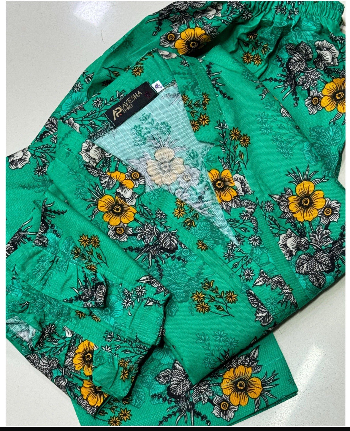 PAKISTANI TWO PC KHADDAR Kameez & Trousers SUITES