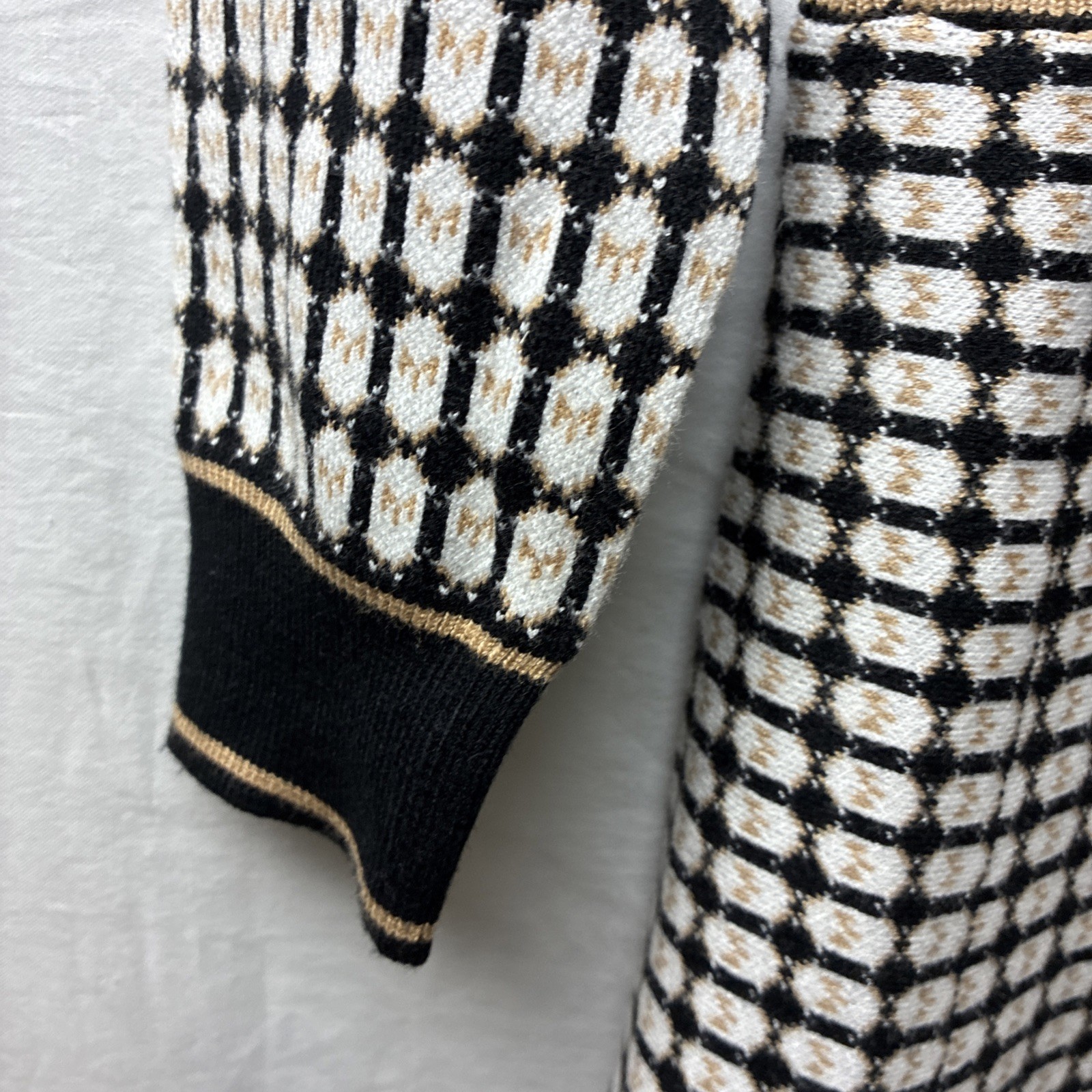 NWT Dahlia McPhee Long Sleeve Knit Black & White Midi Dress Size Medium